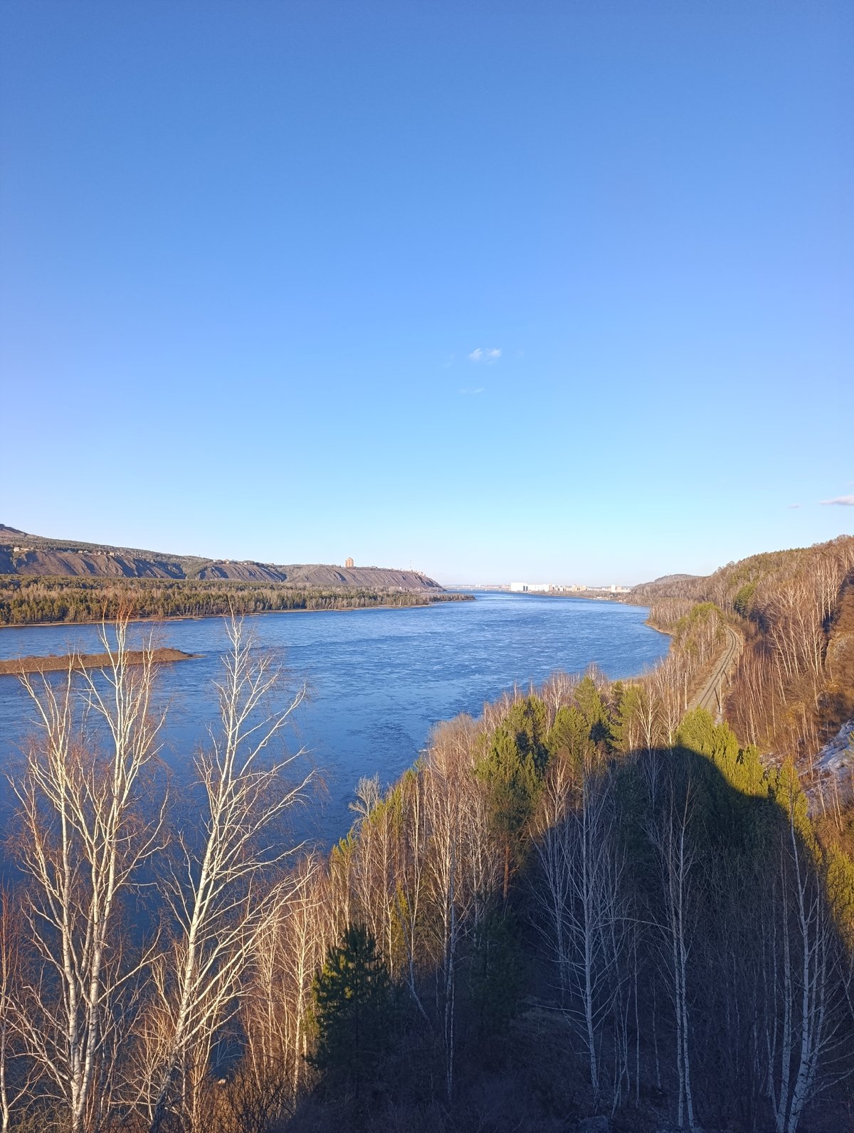 Spring river views documented along Yenisey in Krasnoyarsk