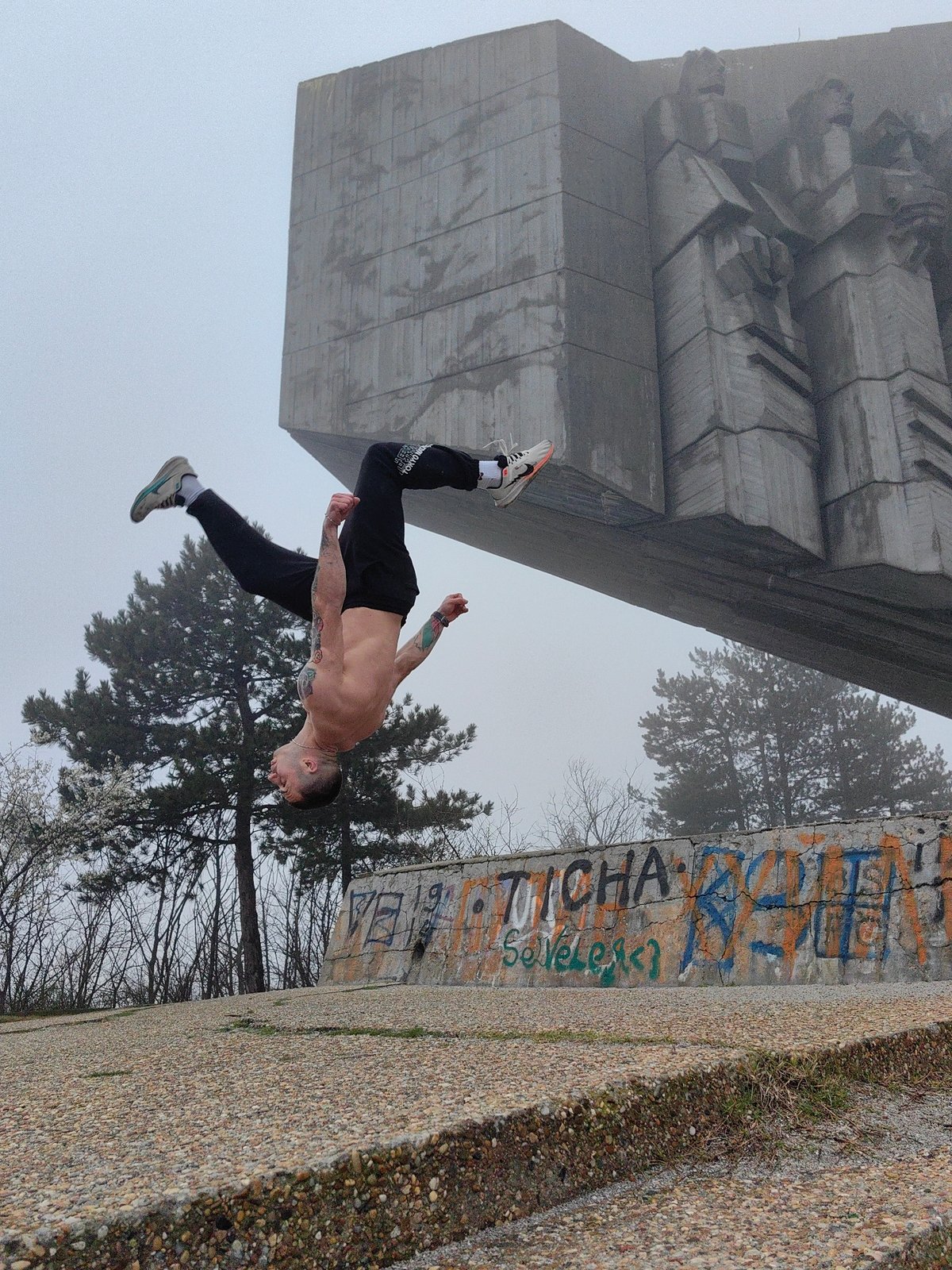Backflip performance and clothing display captured in Varna