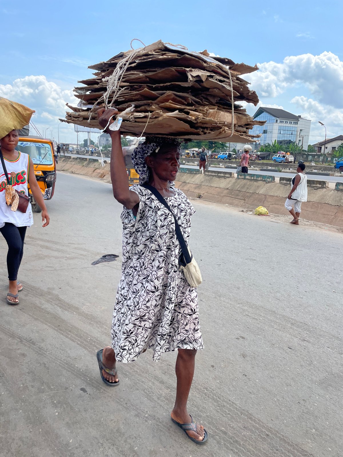Midday market hustle across Onitsha and Fegge, Nigeria
