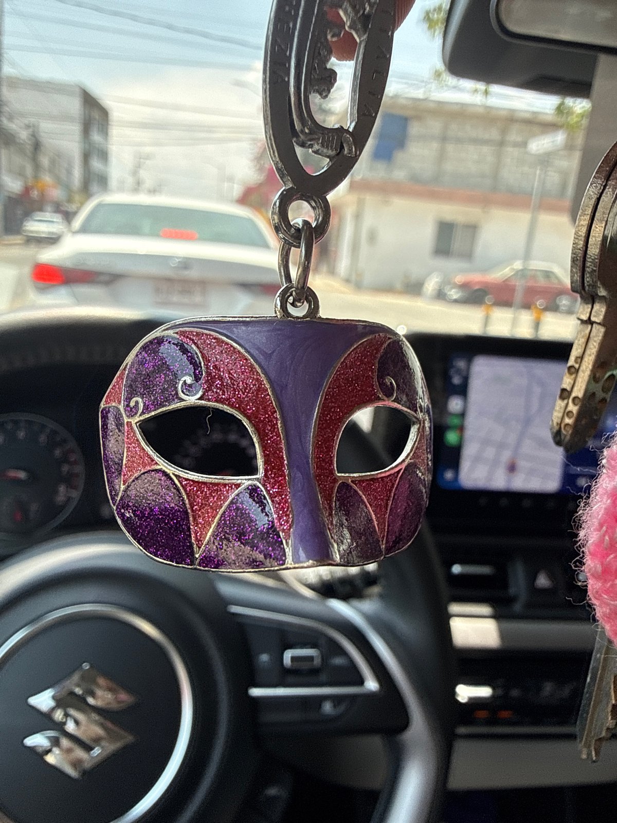 Street scenes and car interior details observed in Puebla