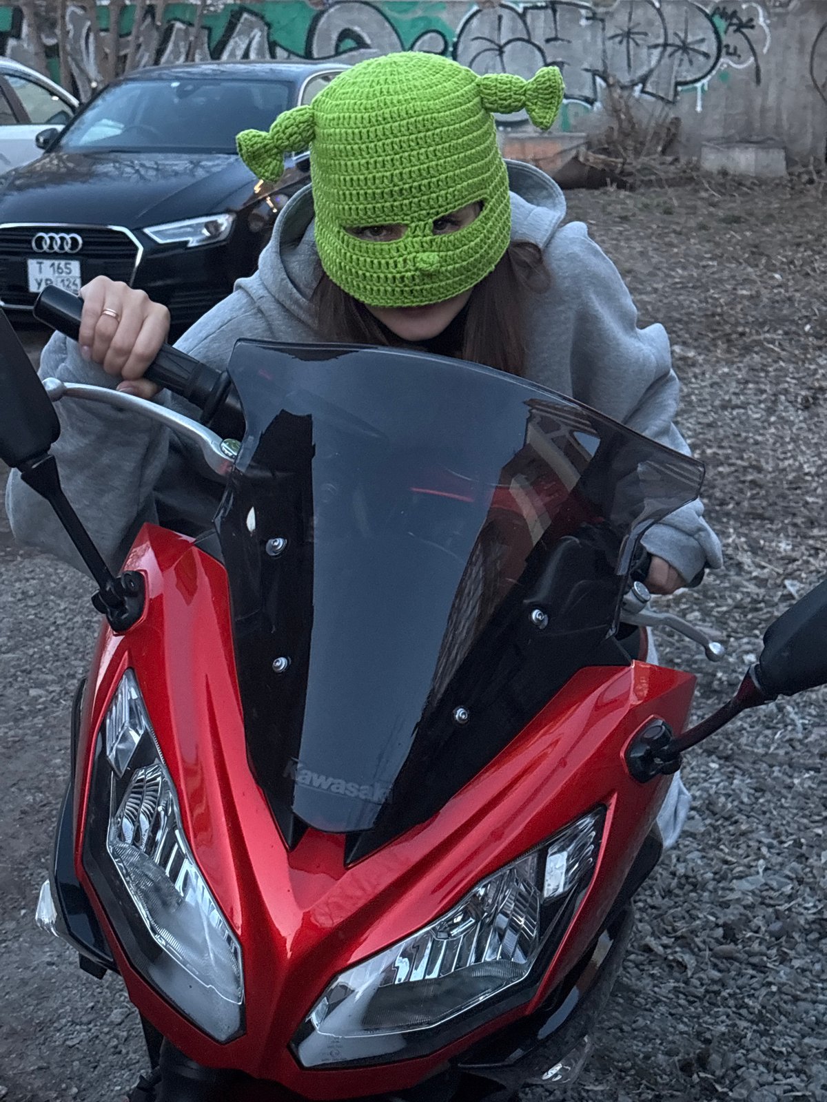 Motorcyclist in green balaclava spotted on Kawasaki in Krasnoyarsk