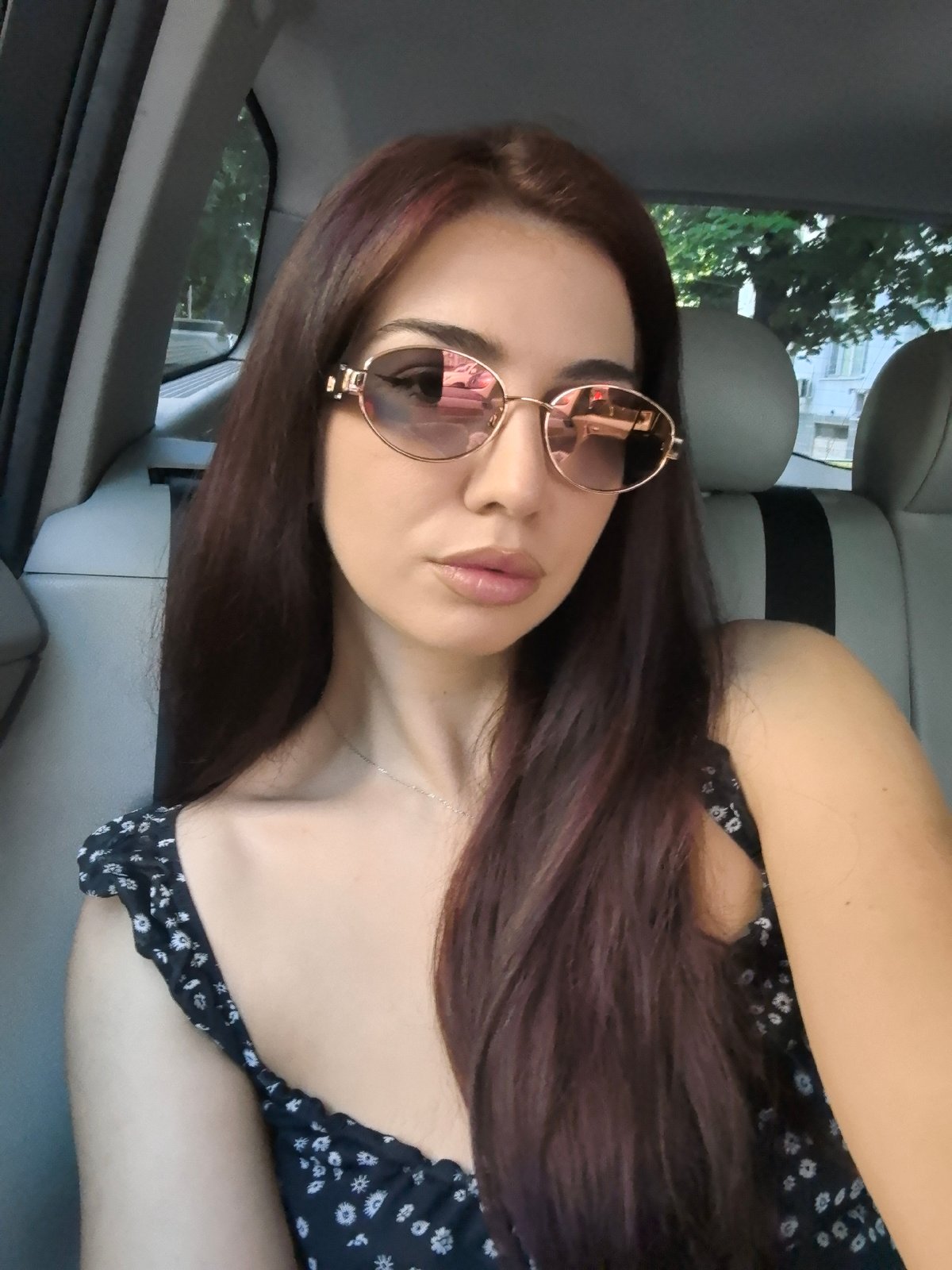 Woman photographed multiple times in car, Stara Zagora morning
