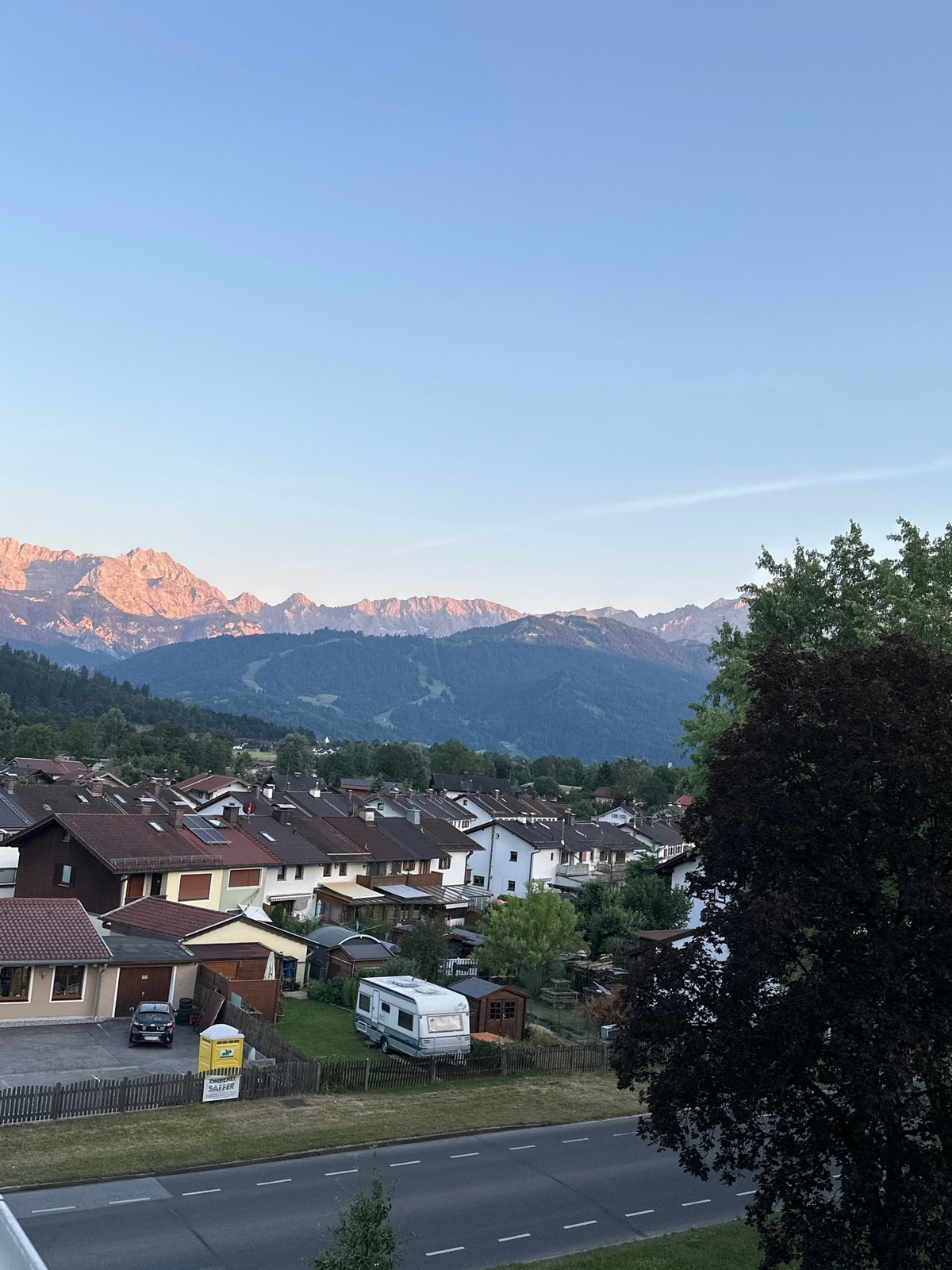 Afternoon into dusk around Garmisch-Partenkirchen and the Alps