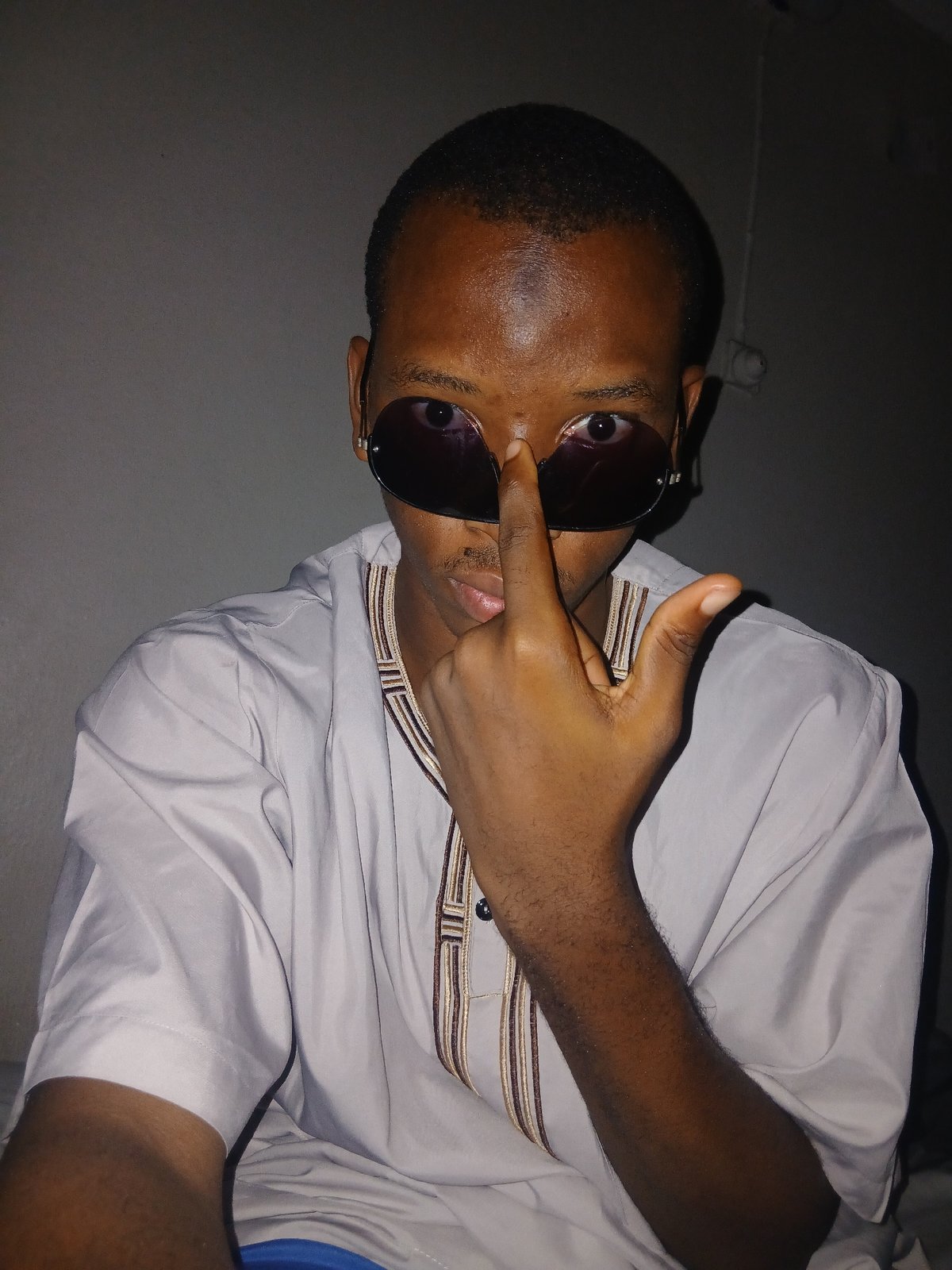 Quick indoor photo session in Lagos, traditional attire on display