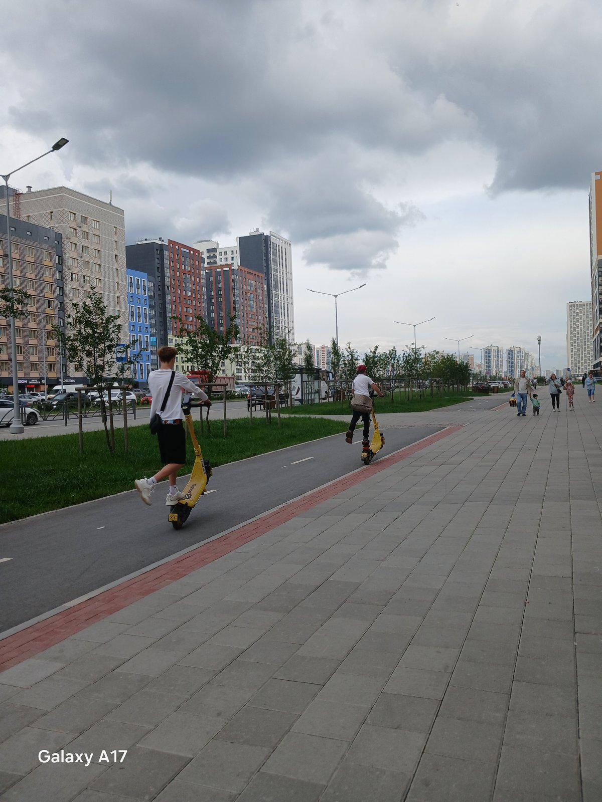Electric scooter riders spotted on Yekaterinburg pathway
