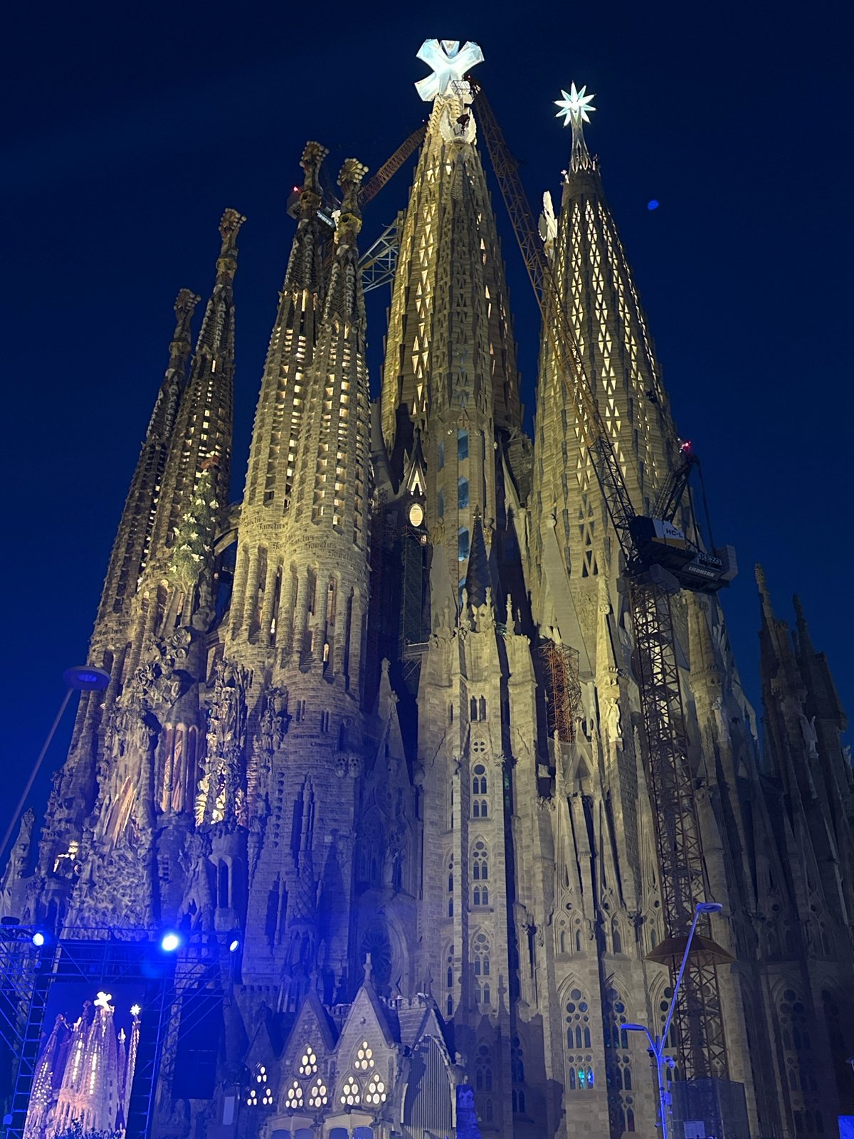 Crowds gather at illuminated Sagrada Familia in Barcelona