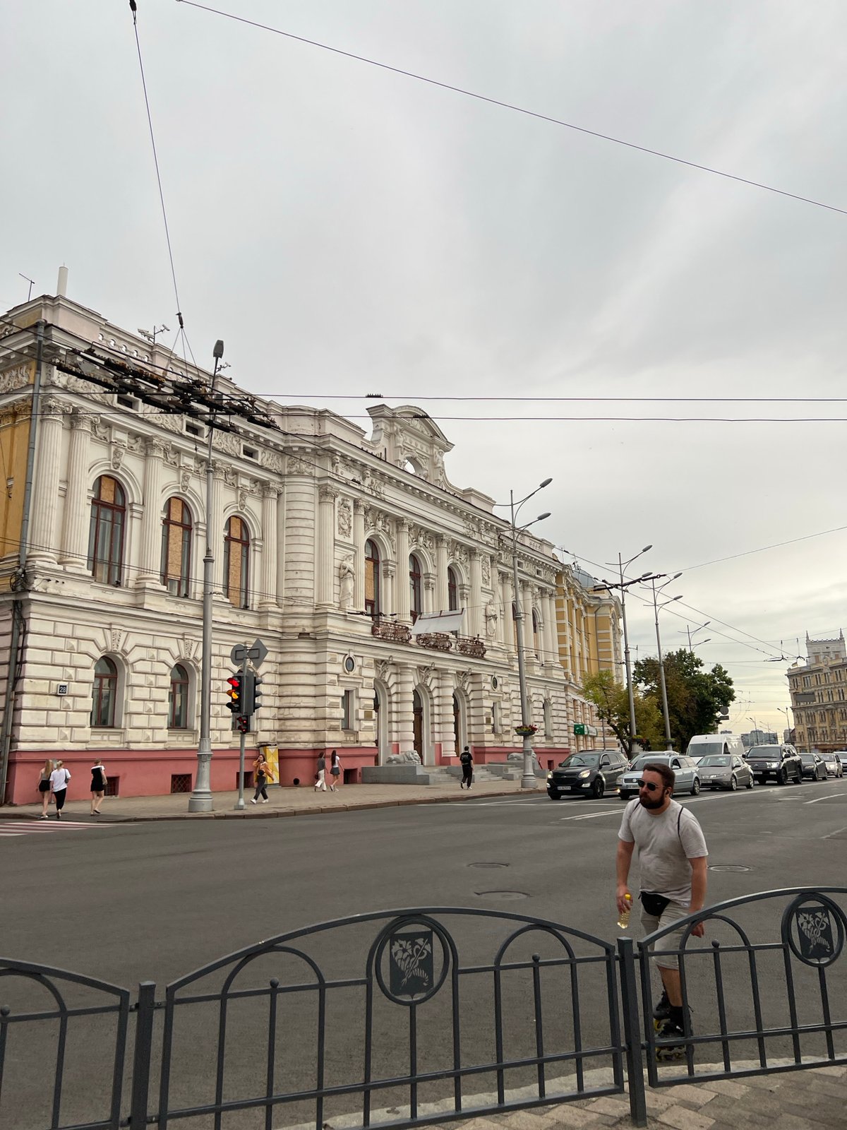 Afternoon in Kharkiv: metro platforms and city streets