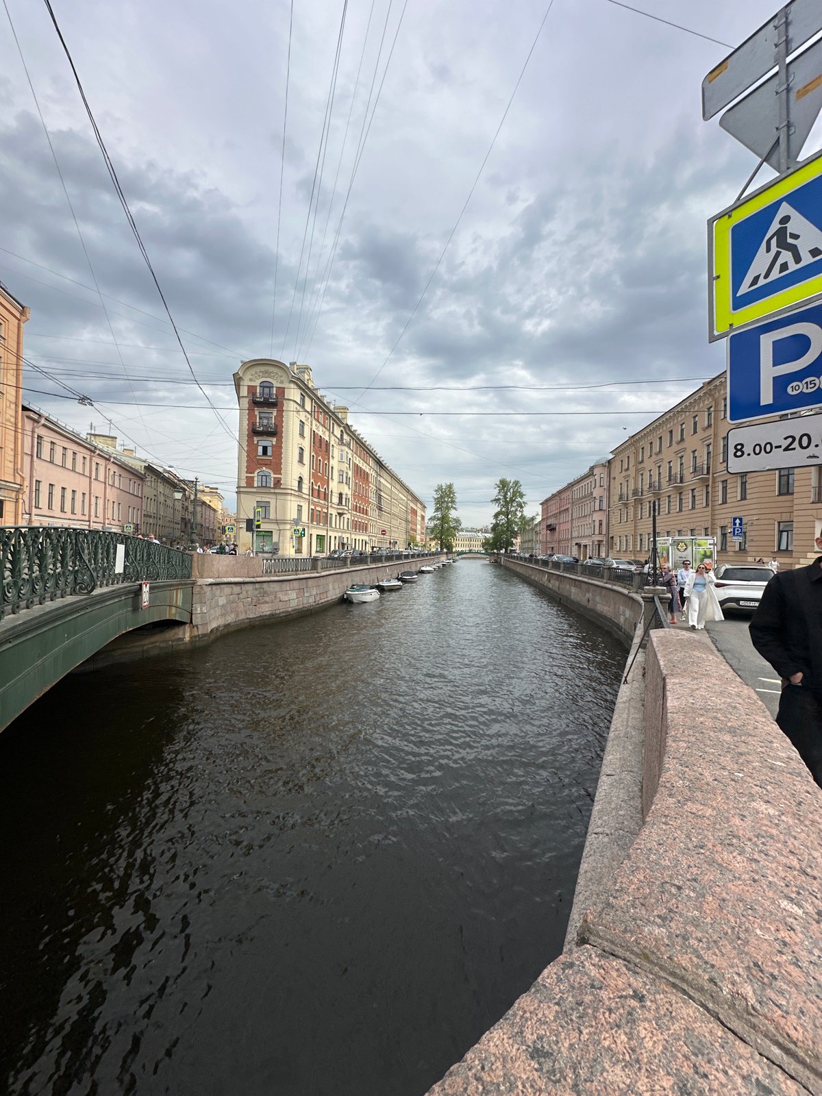Everyday moments captured across Saint Petersburg's canals and streets