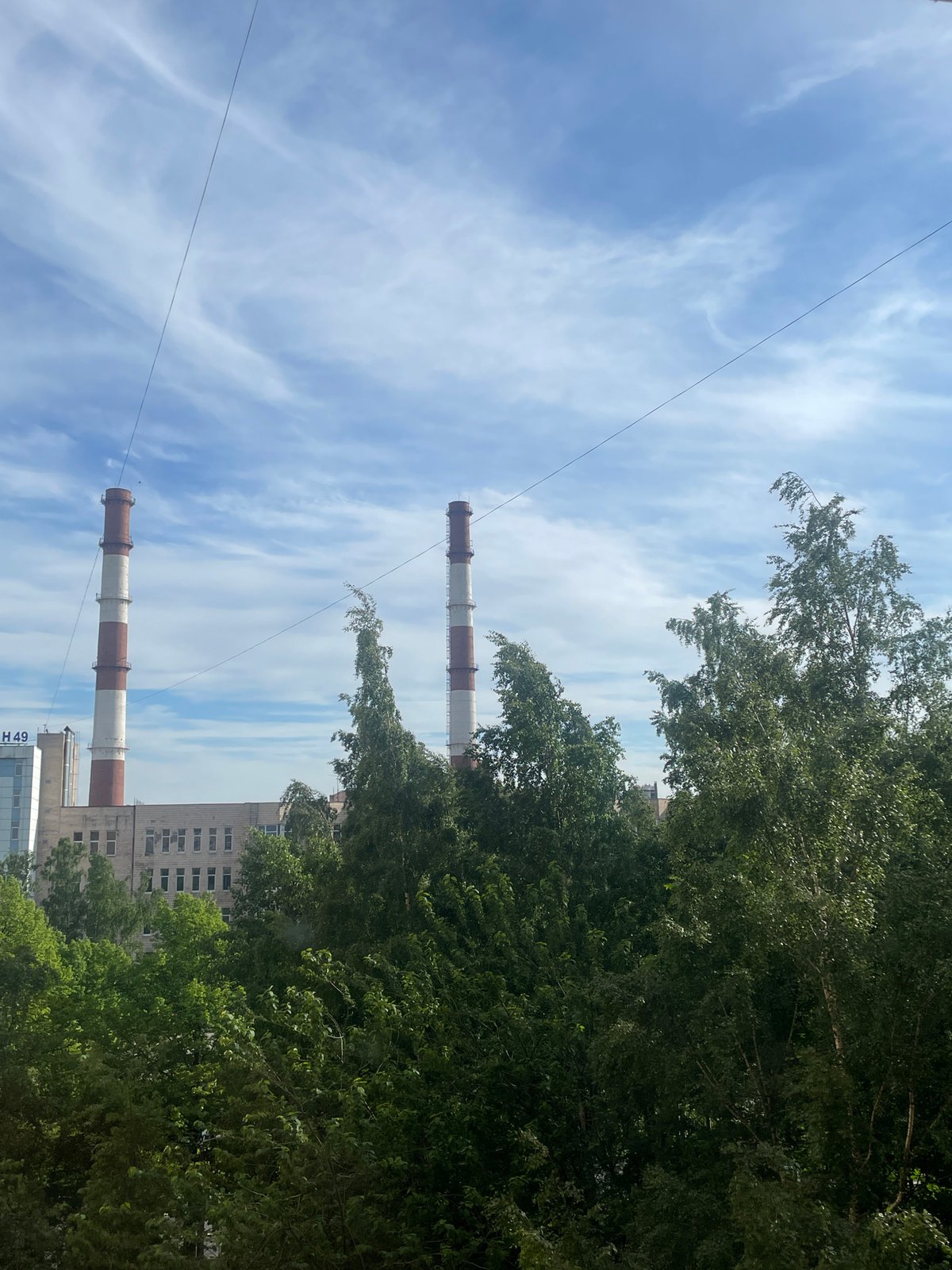 Russian witness documents everyday scenes from brownies to chimneys
