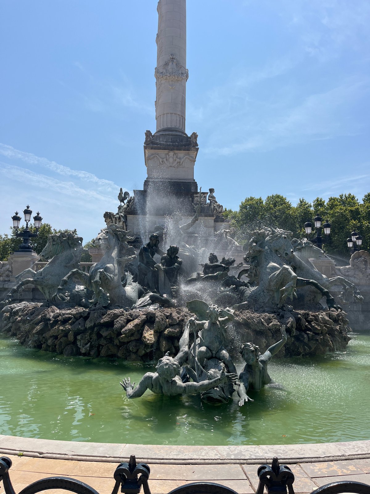 Girondins Monument fountain and column, Bordeaux