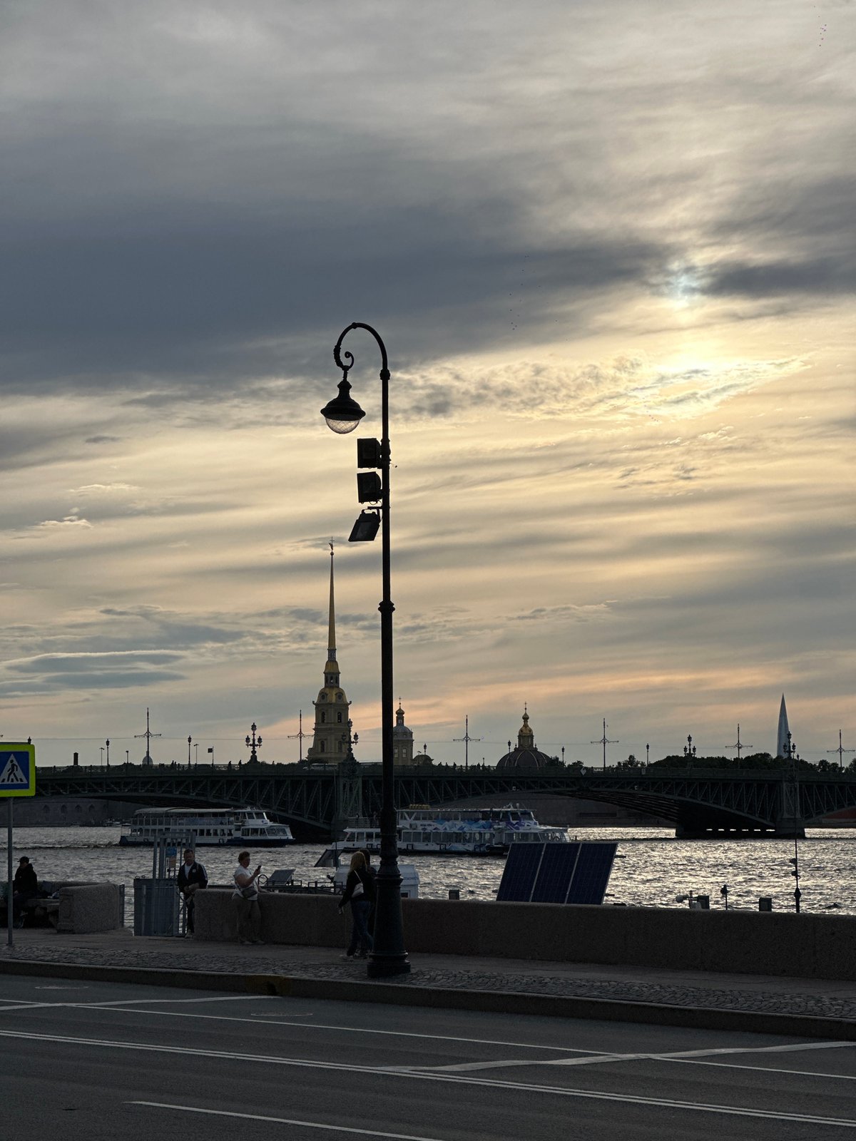 Afternoon tour of Saint Petersburg's palaces, gardens, and river landmarks