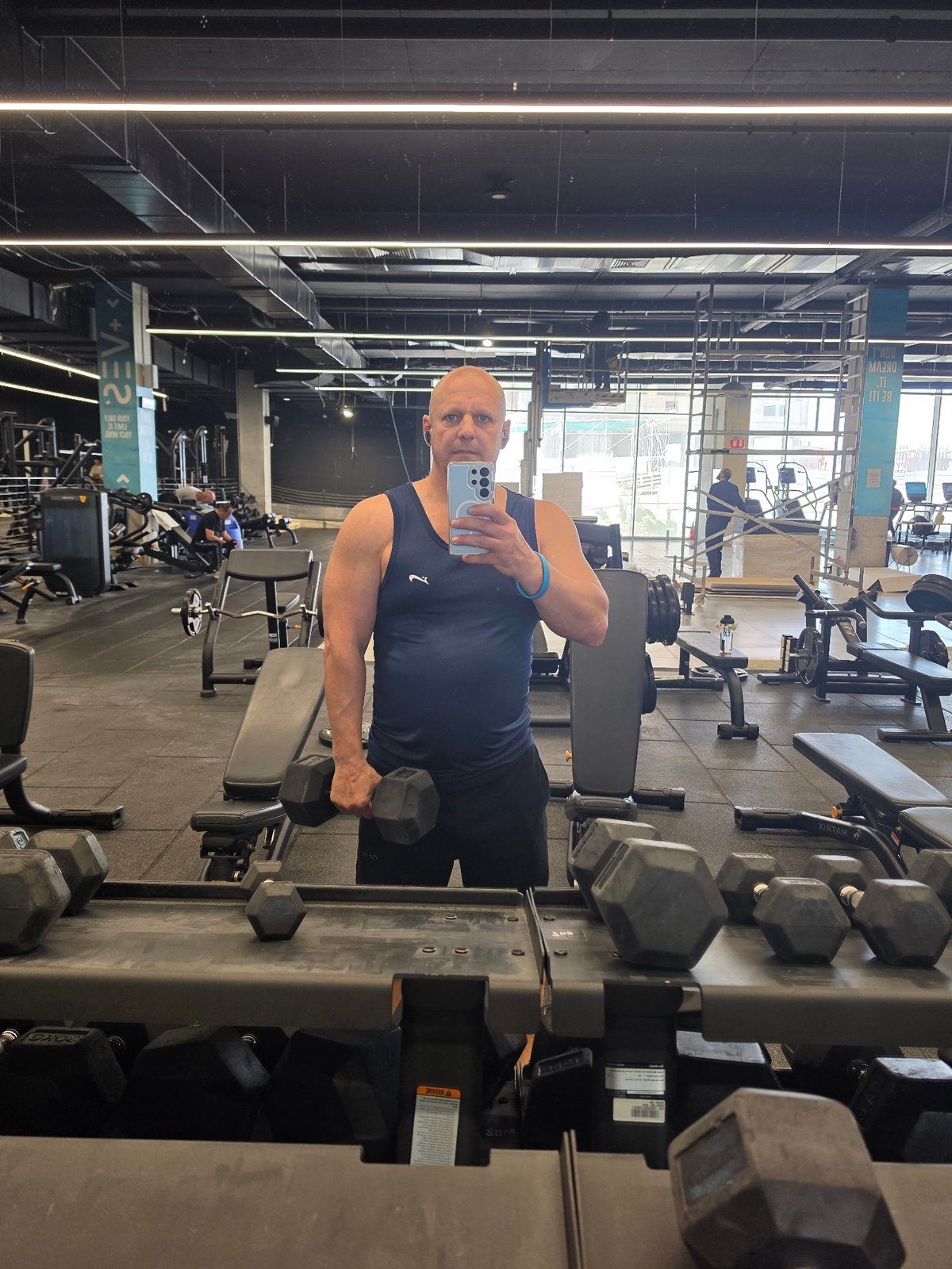 Man observed at gym in Bat Yam, Israel