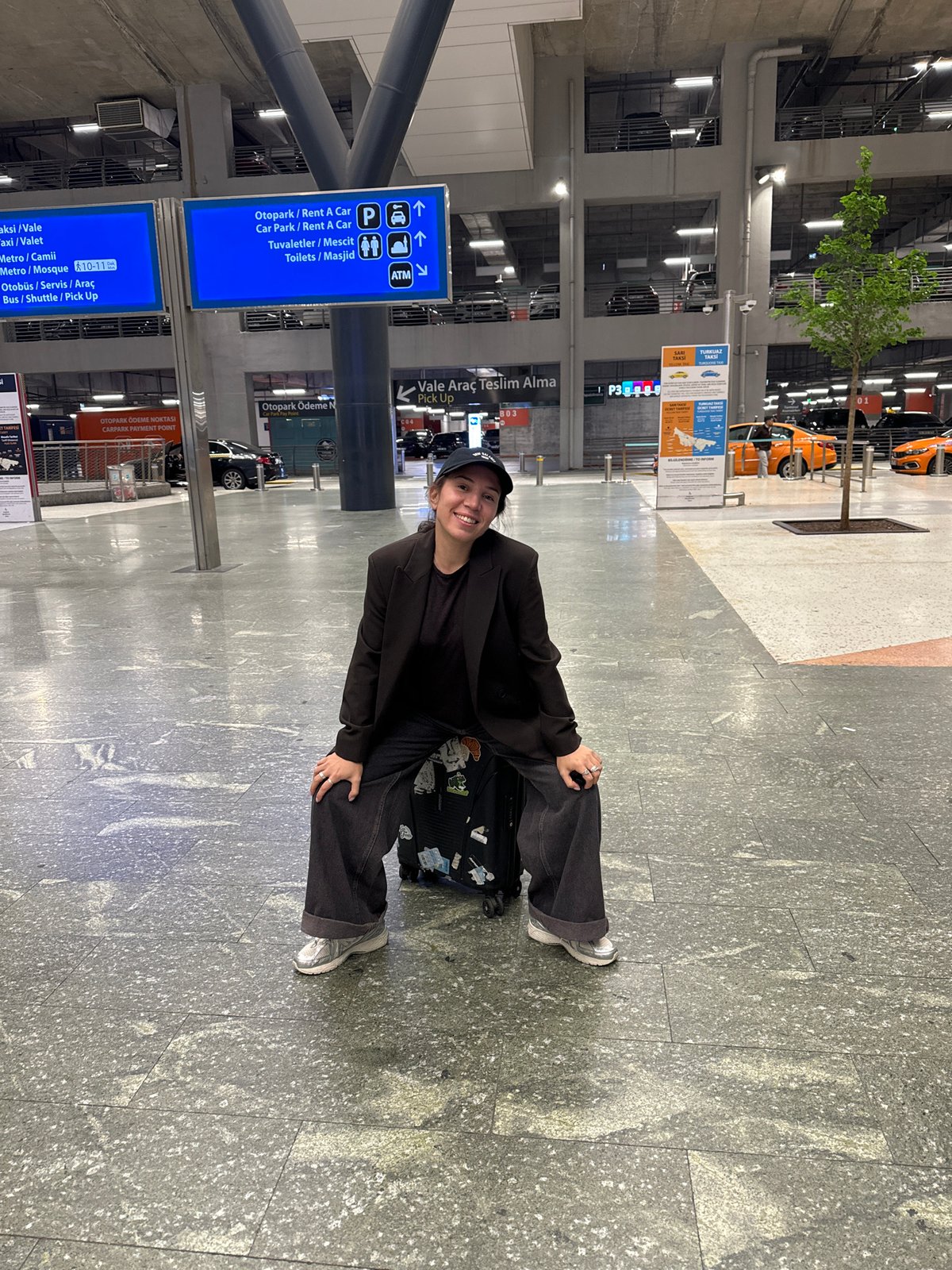 Late-night traveler spotted at Istanbul Airport terminal