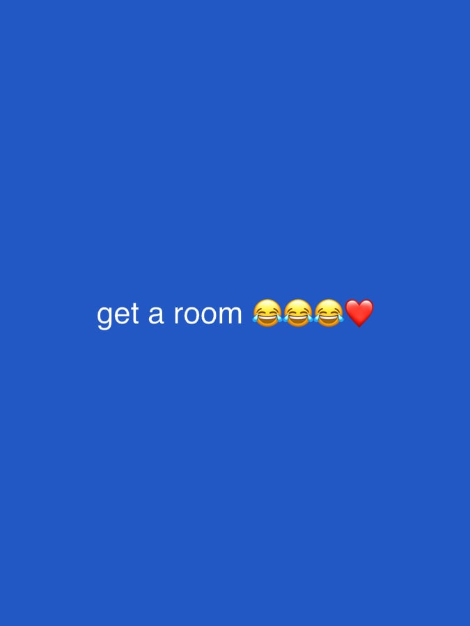 Digital message with emojis captured in Erba, Italy