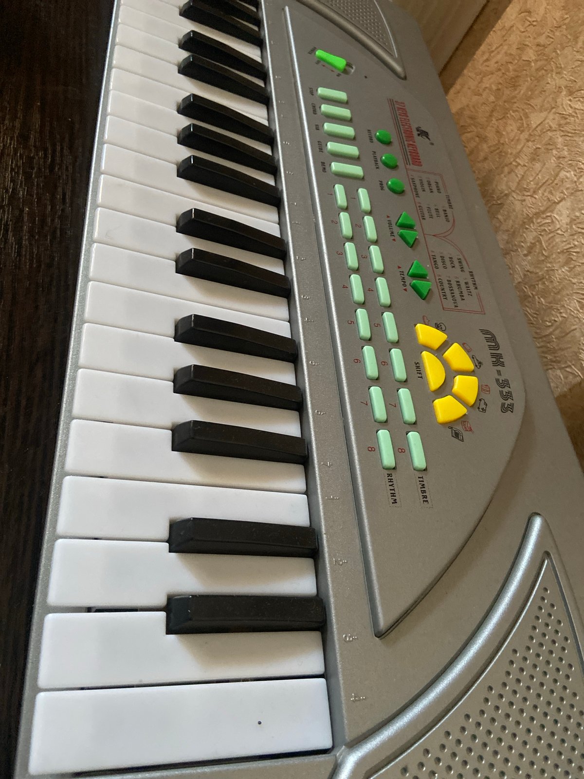 Electronic keyboard spotted in Kazan, Russia