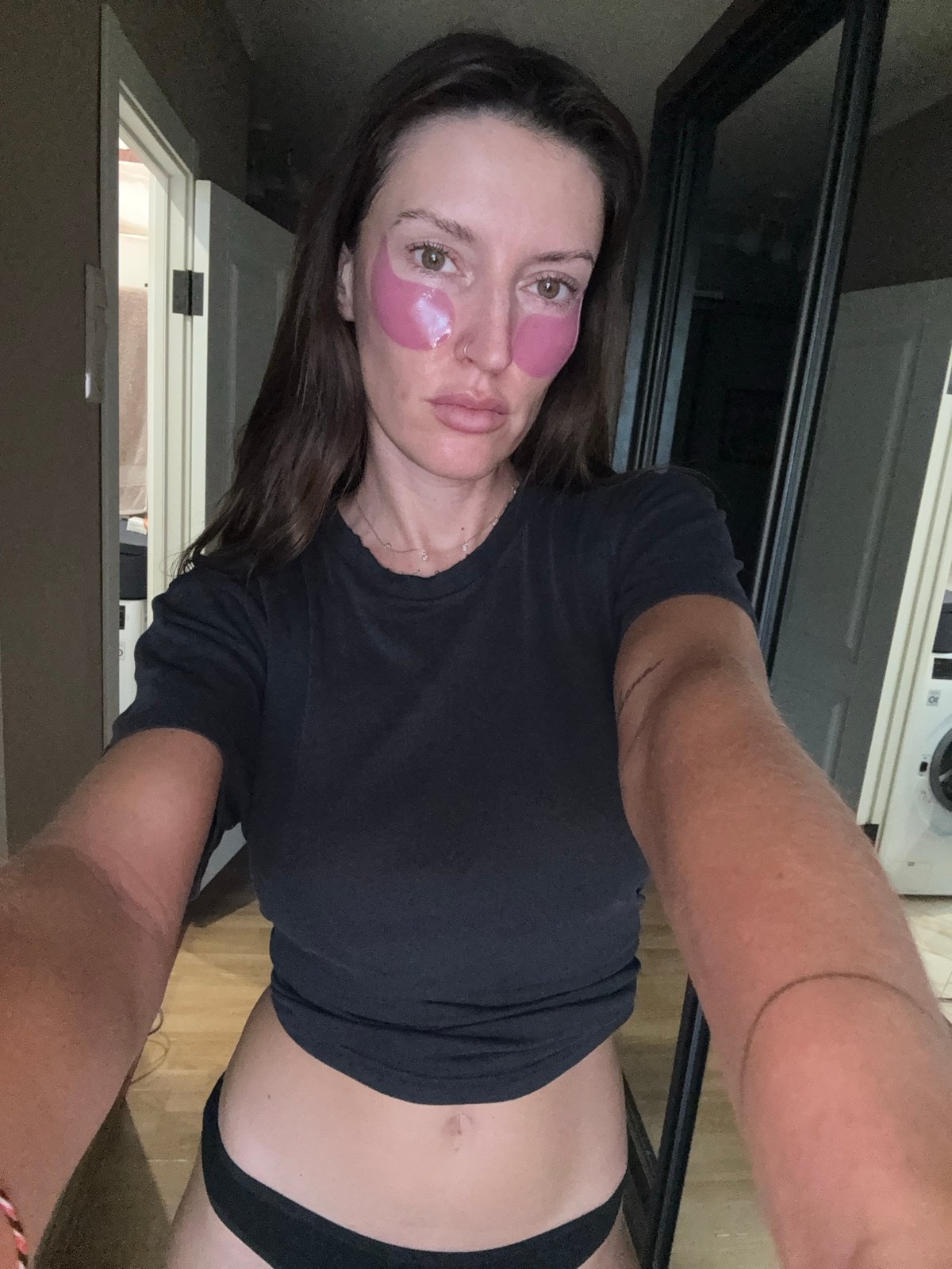Moscow apartment morning: selfies, skincare, and a curious cat