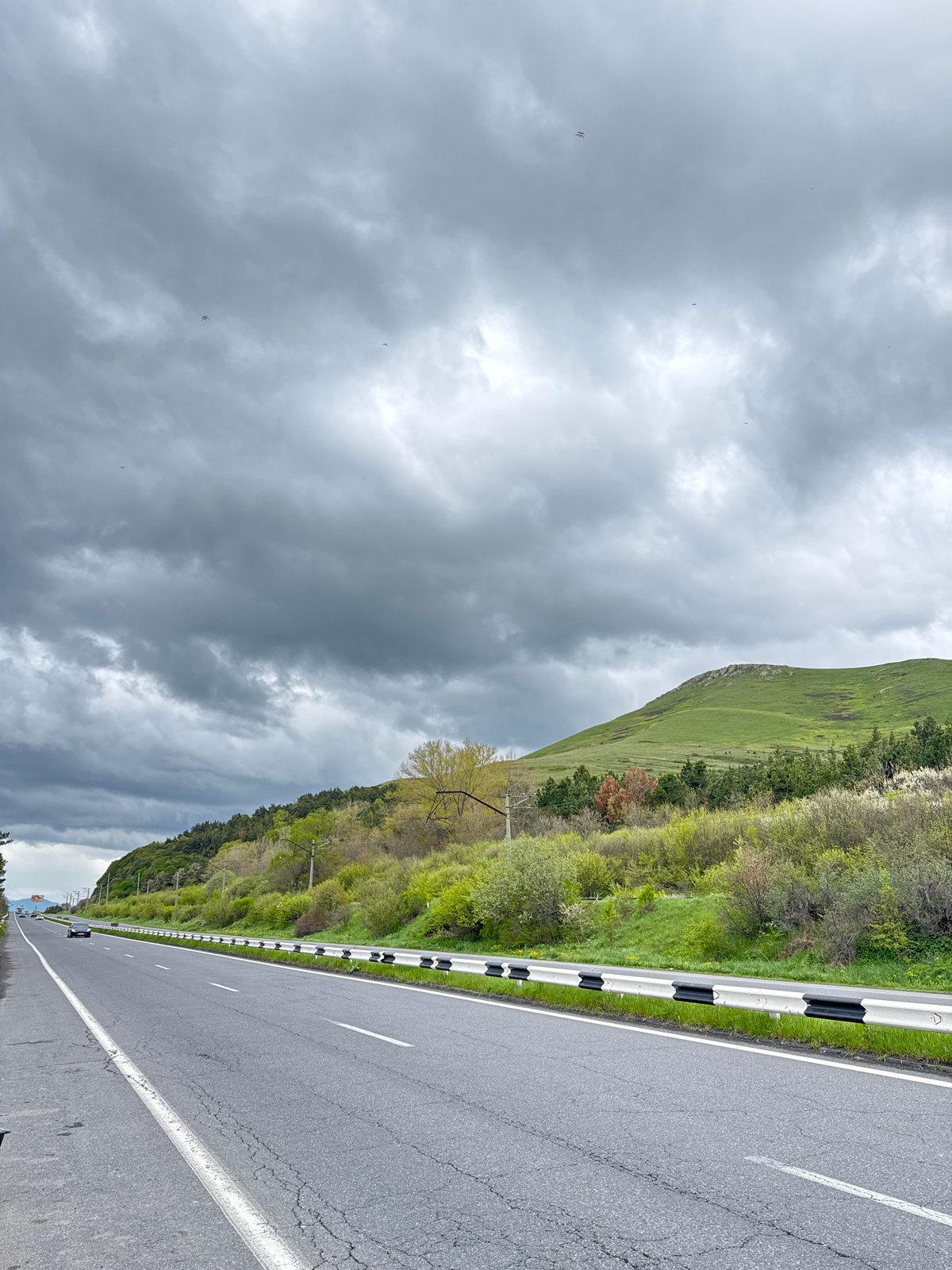 Scenic road and water views documented in Tsamakaberd, Armenia
