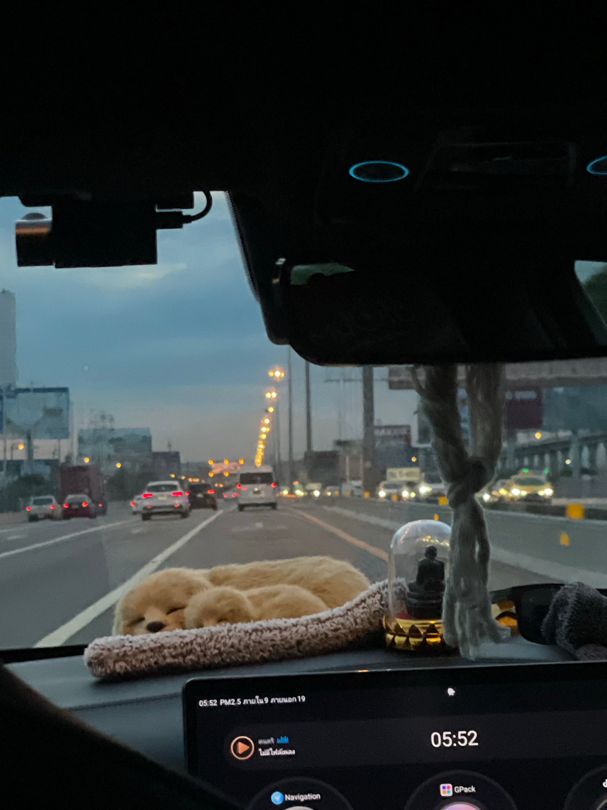 Heavy traffic observed on Bangkok highway during early morning commute