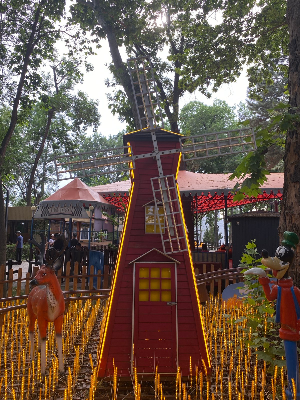 Exploring Bishkek's amusement park and city center landmarks