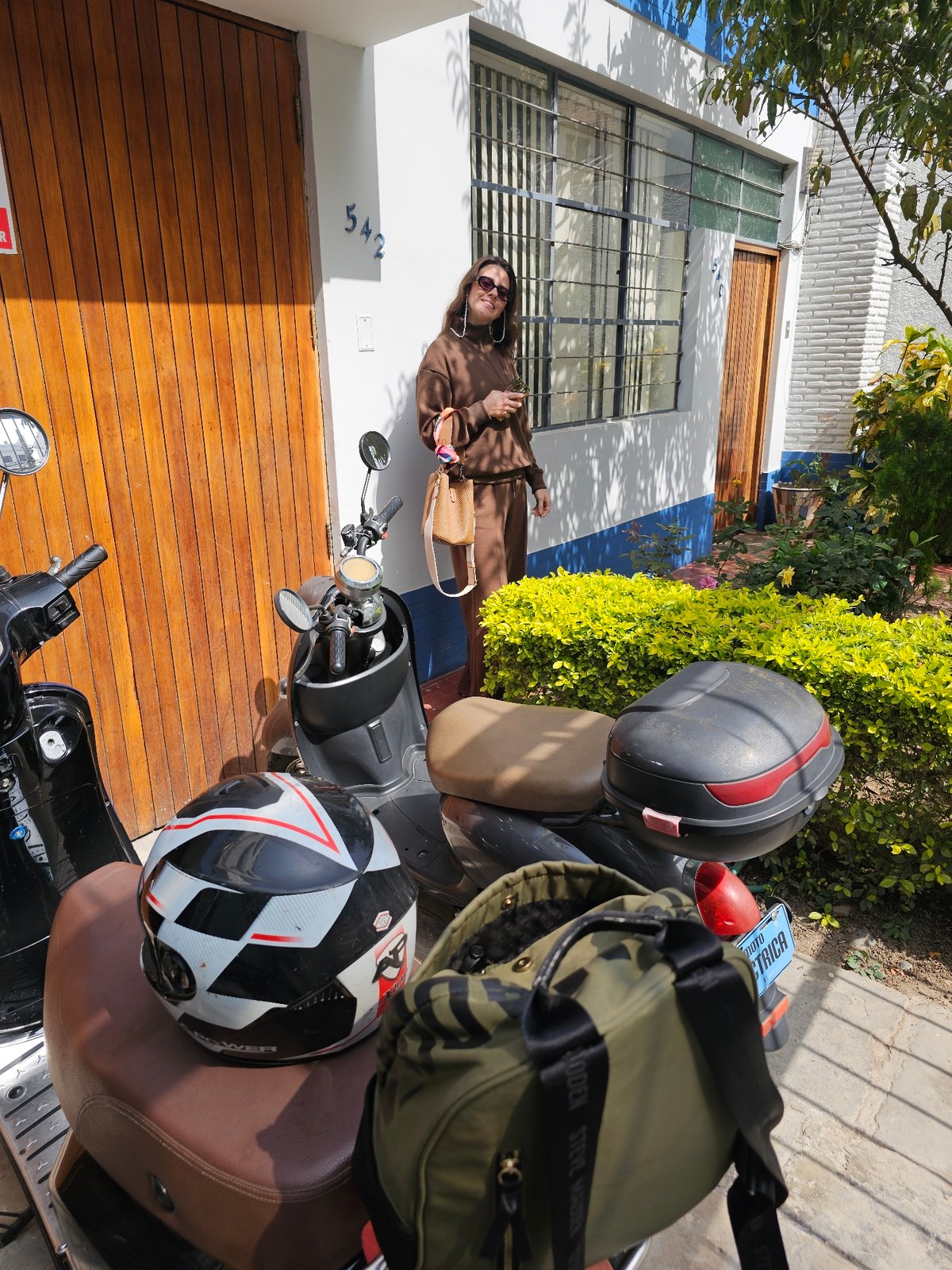 Scooter ride documented in Lima residential district
