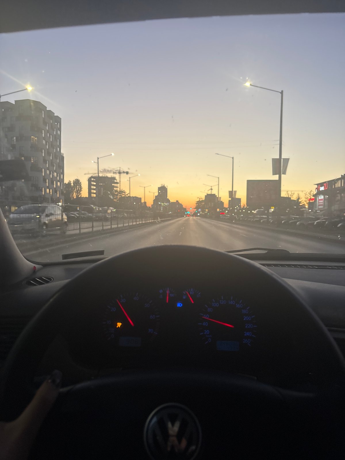 Driver travels varying speeds through Sofia streets Monday evening