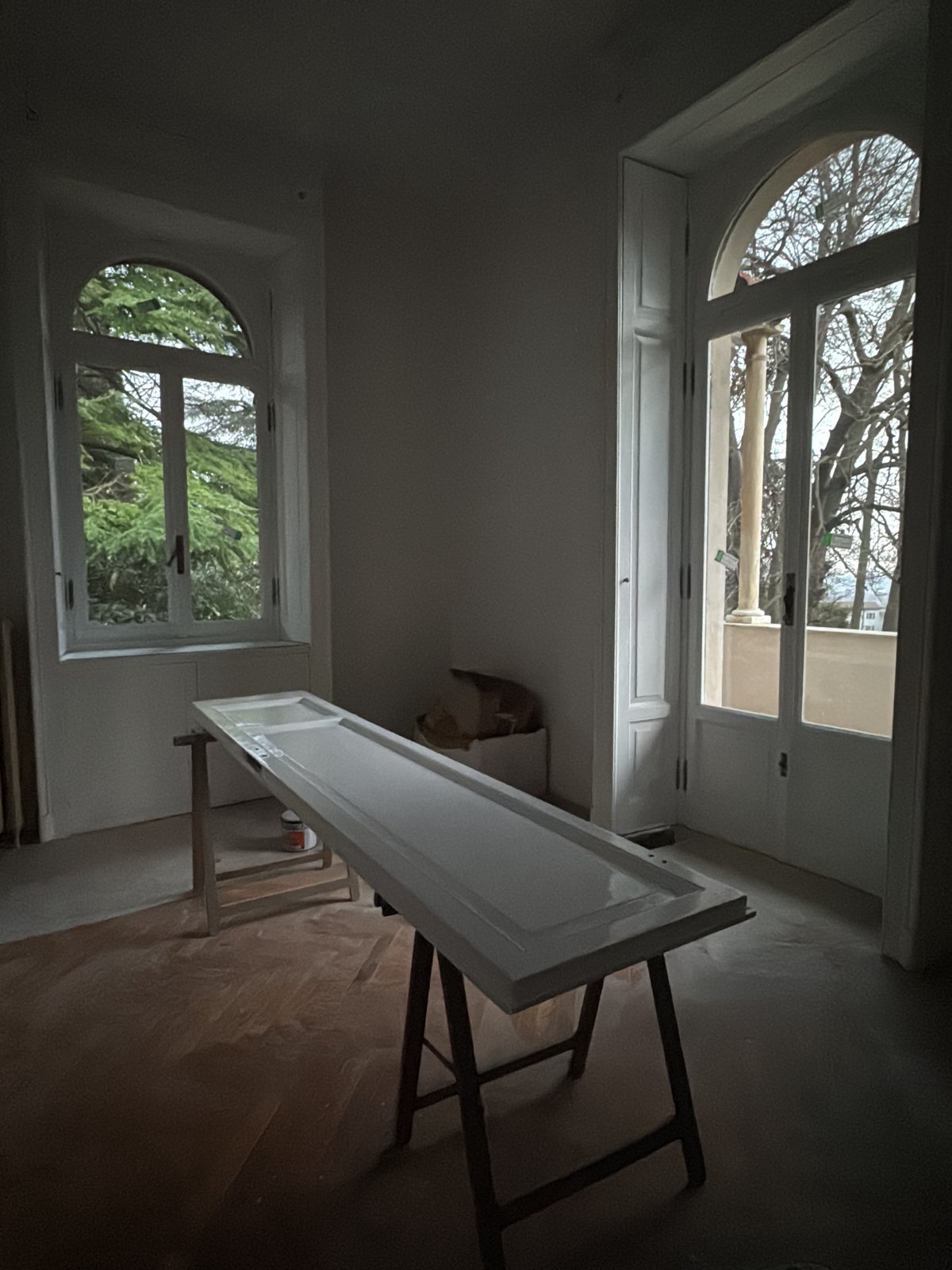 Home renovation and coding session documented in Erba, Italy
