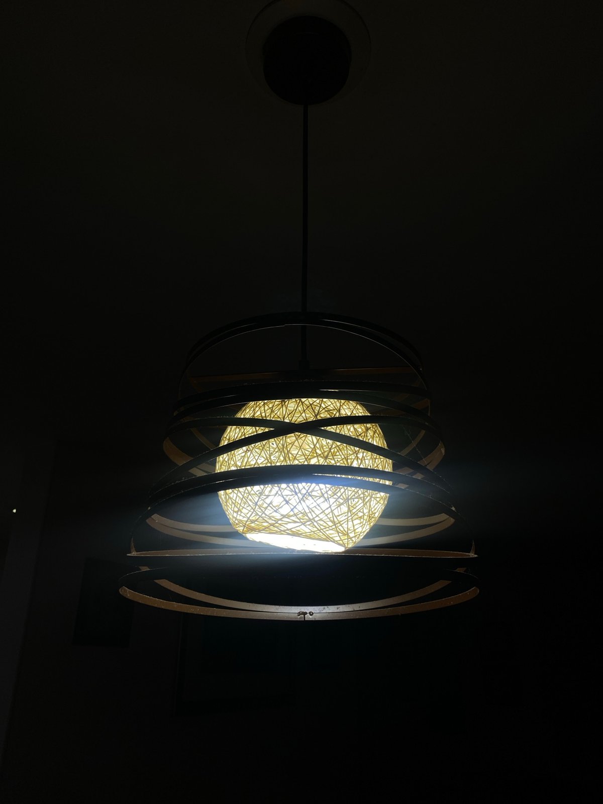 Interior lighting and commercial stickers documented in Puebla
