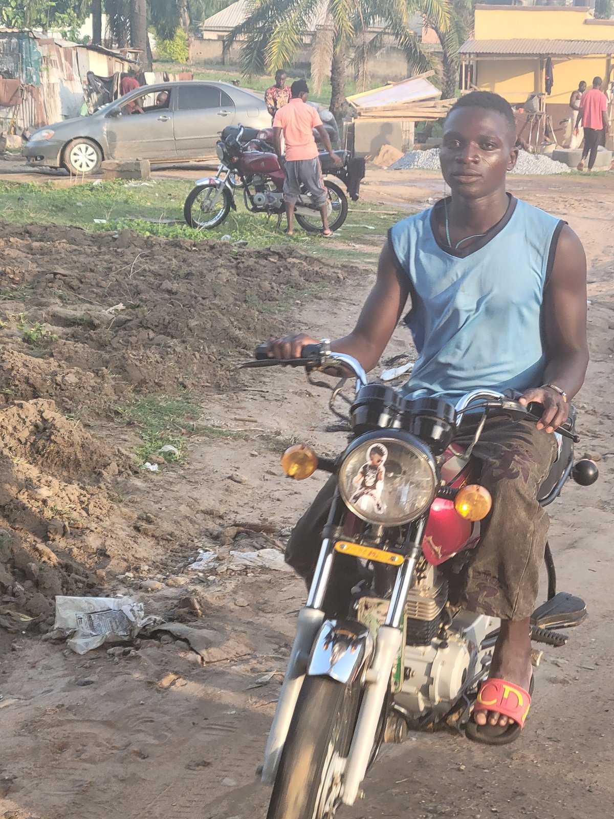 Daily life documented across Nigerian towns during afternoon hours