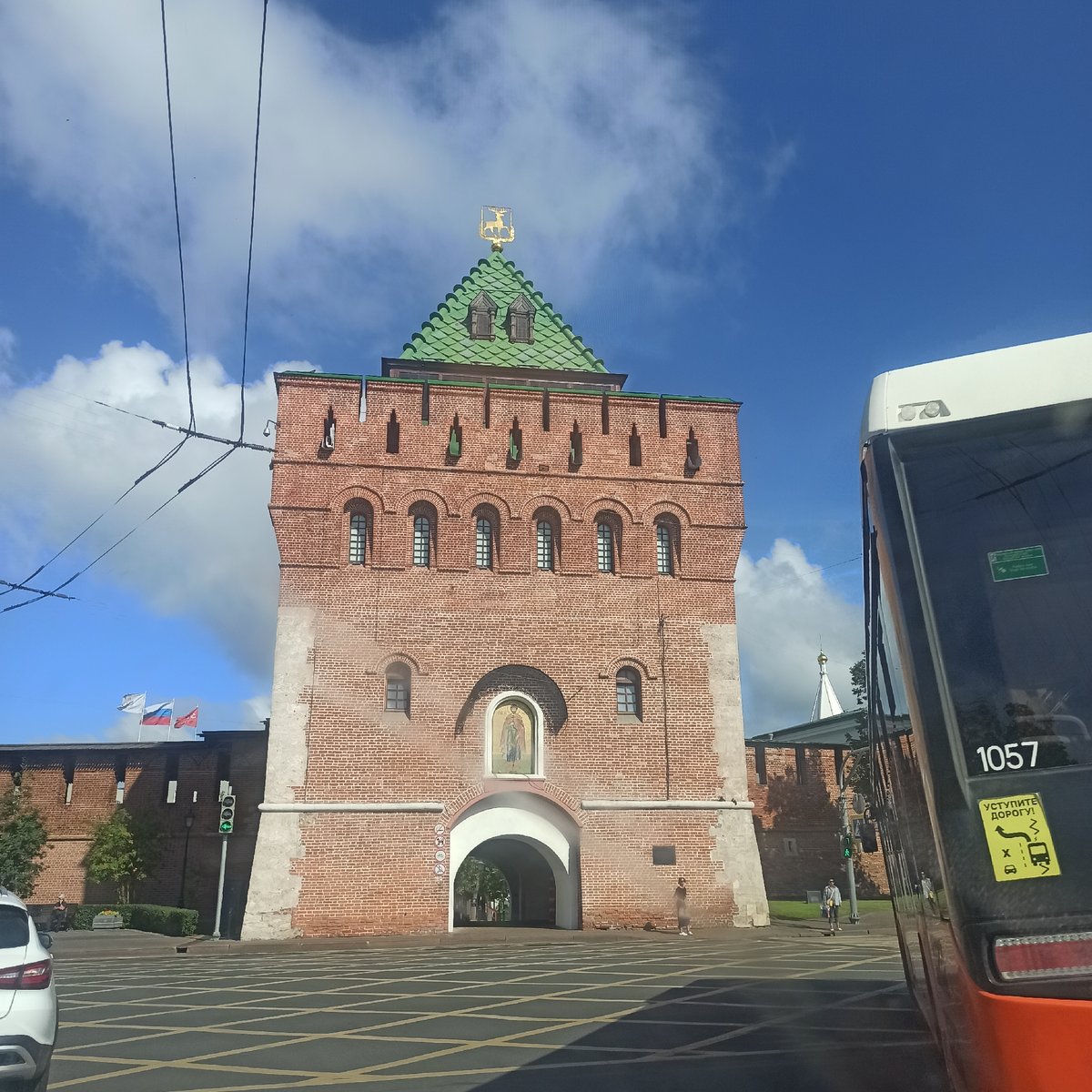 Ivanovskaya Tower at Nizhny Novgorod Kremlin, two angles
