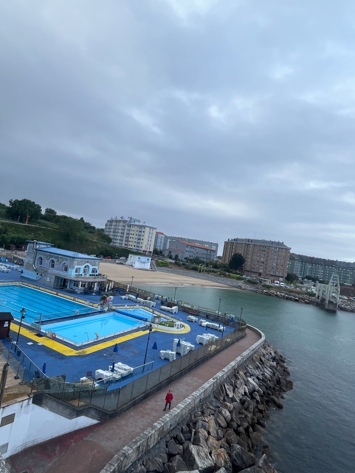 Swimmer captured at A Coruña coastal pool complex