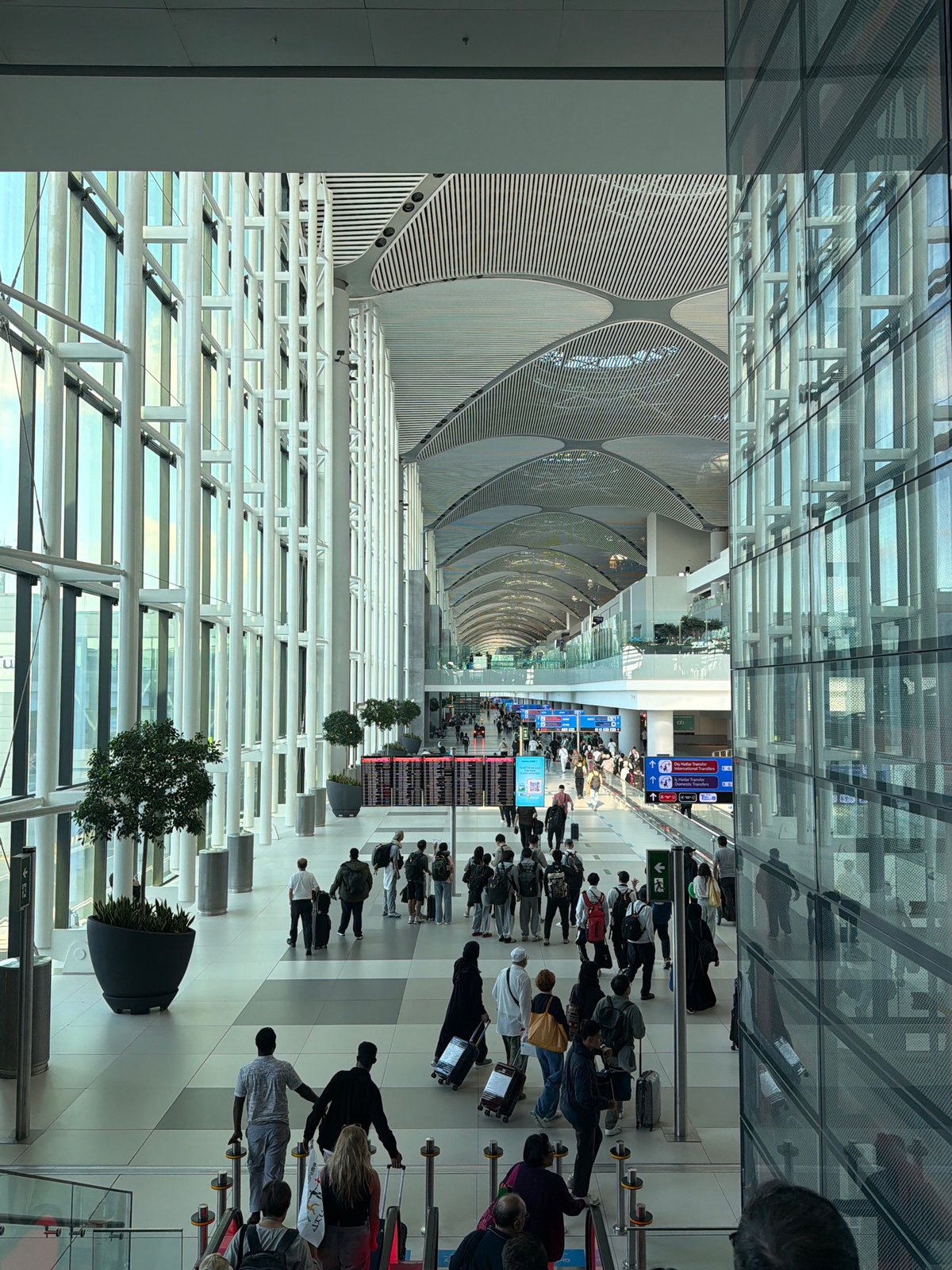 Istanbul Airport operations and facilities documented by witnesses