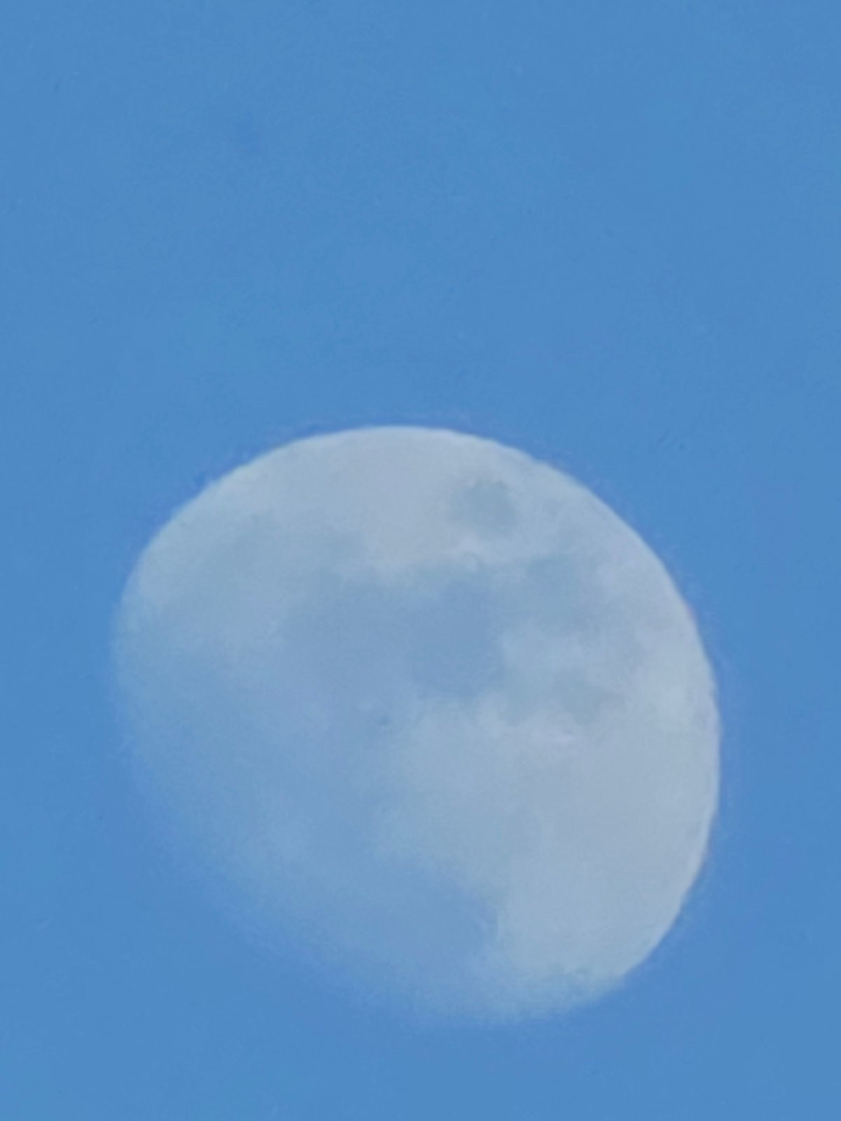 Casual street scenes and daylight moon captured in Varna