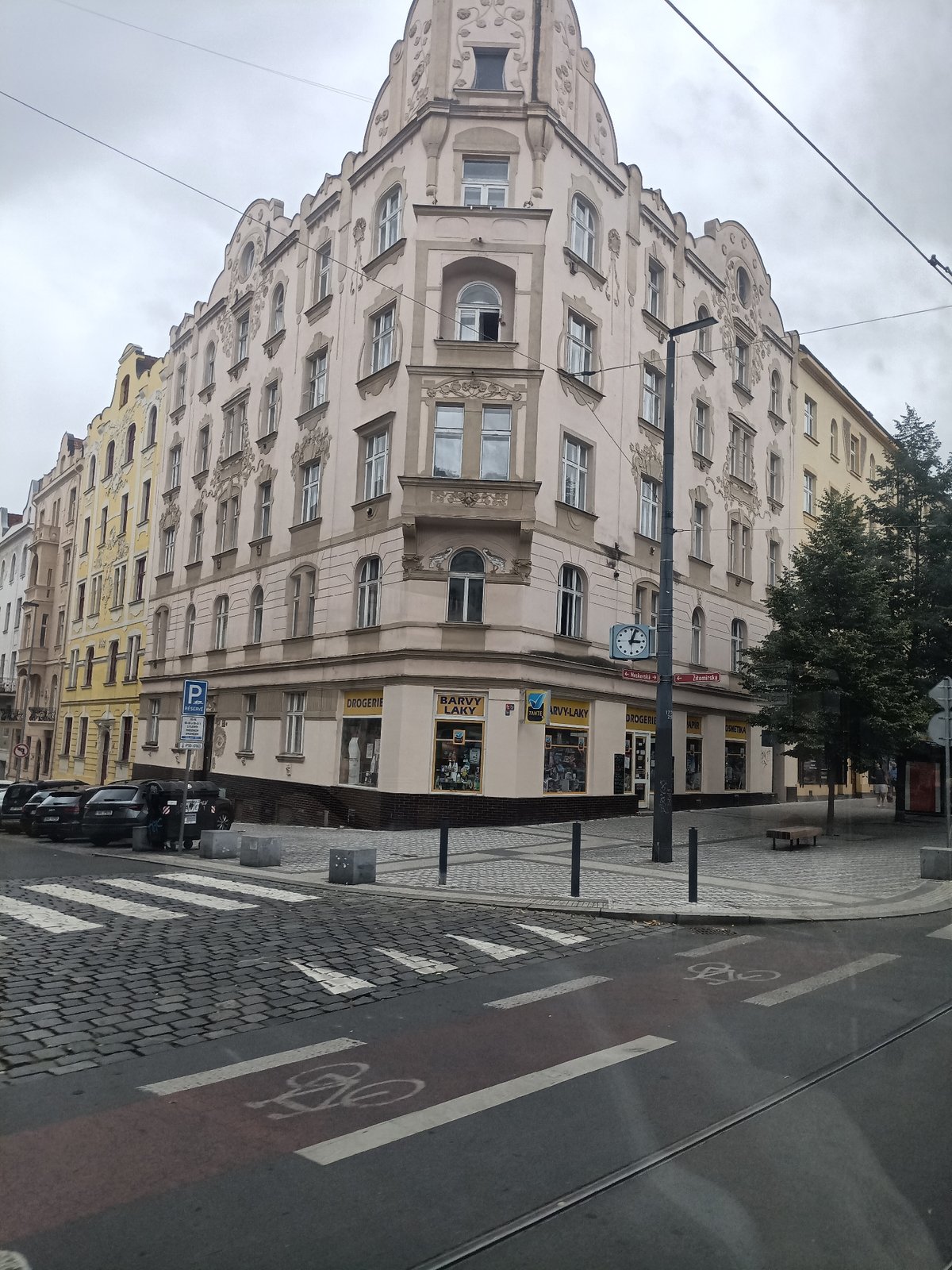 Tram ride through Vršovice, Prague on a grey afternoon