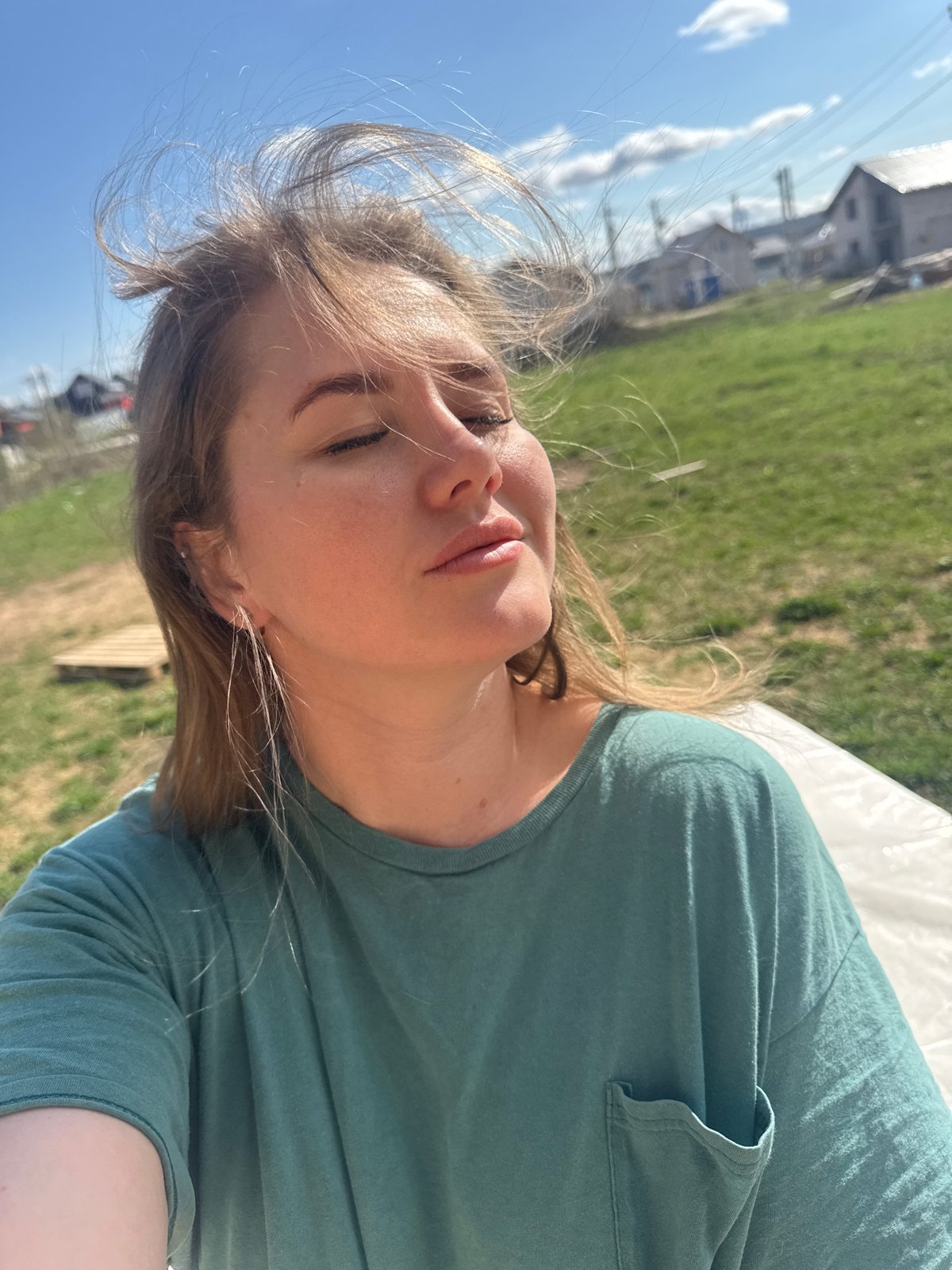 Woman's morning routine documented in Ферма, Russia