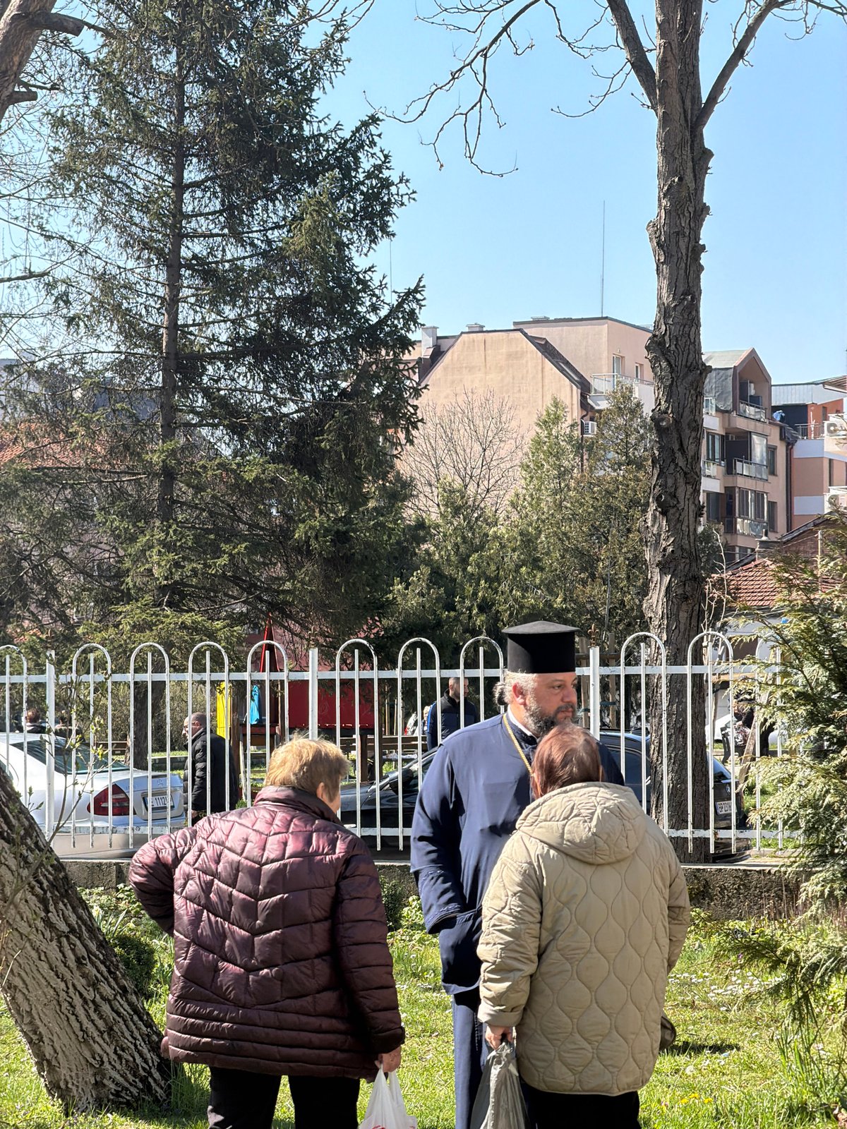 Orthodox priest meets visitors at Sofia's Saint George Rotunda