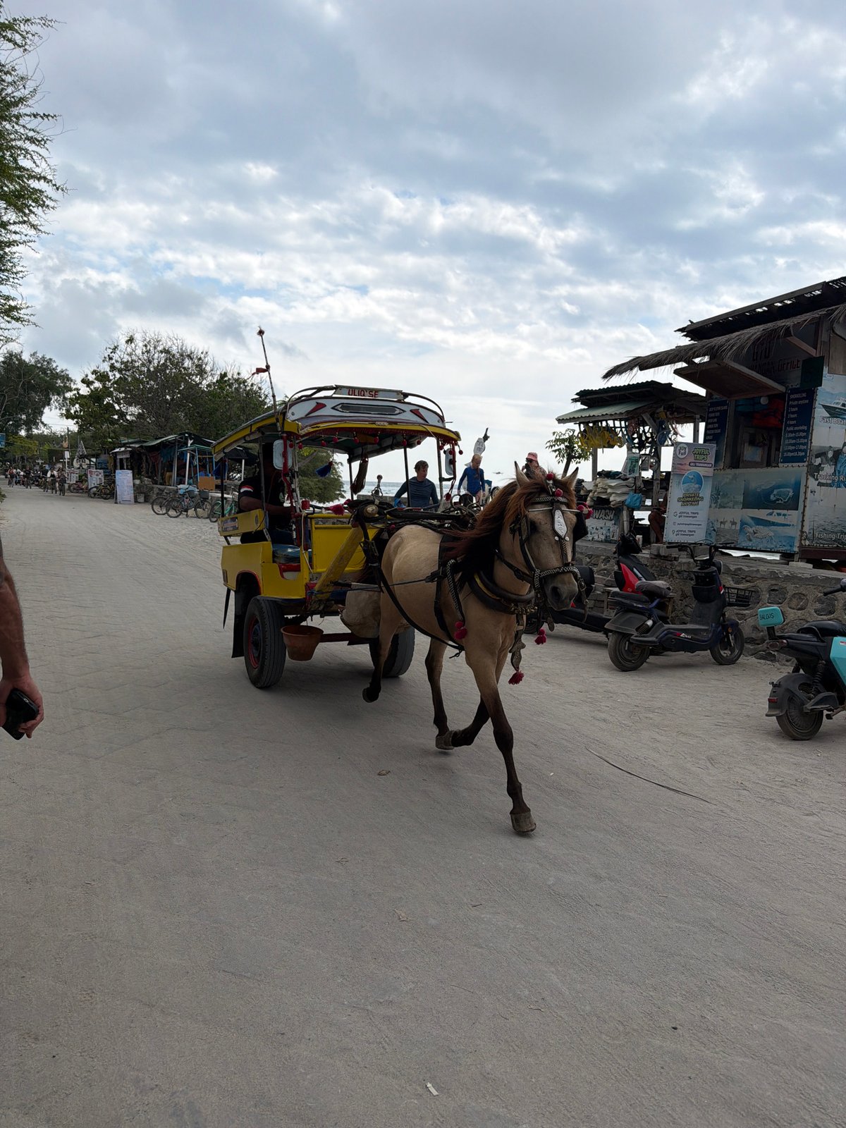 Morning scenes from Indonesian beach resort captured by witnesses