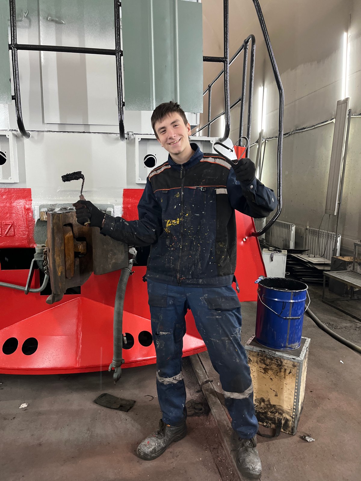 Morning activities captured in Chaikovsky: machine maintenance and sauna