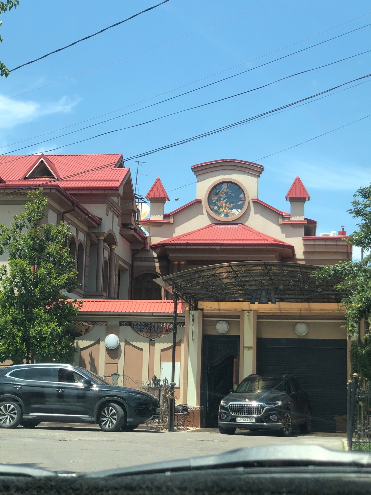 Ornate residential architecture spotted in a Tashkent neighborhood