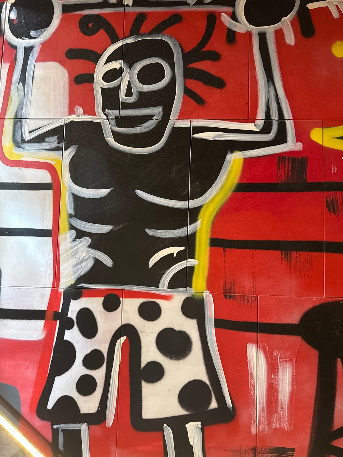 Colorful street mural with abstract figures spotted in Moscow