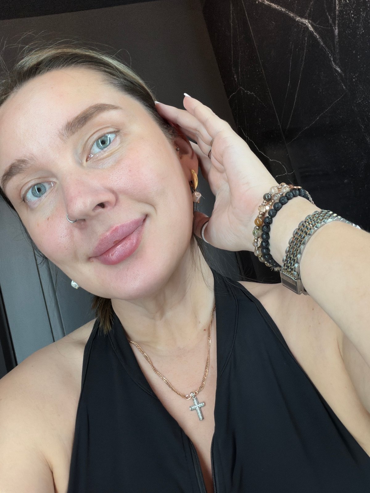 Woman takes bathroom selfie in Moscow
