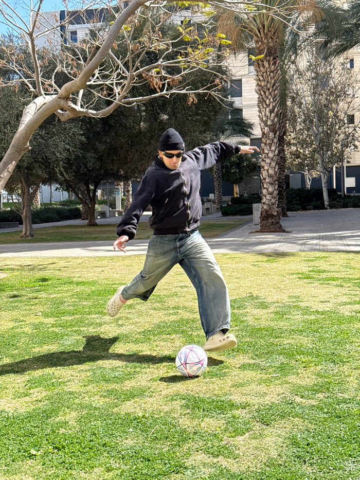 Morning park activities captured across Tel-Aviv green space