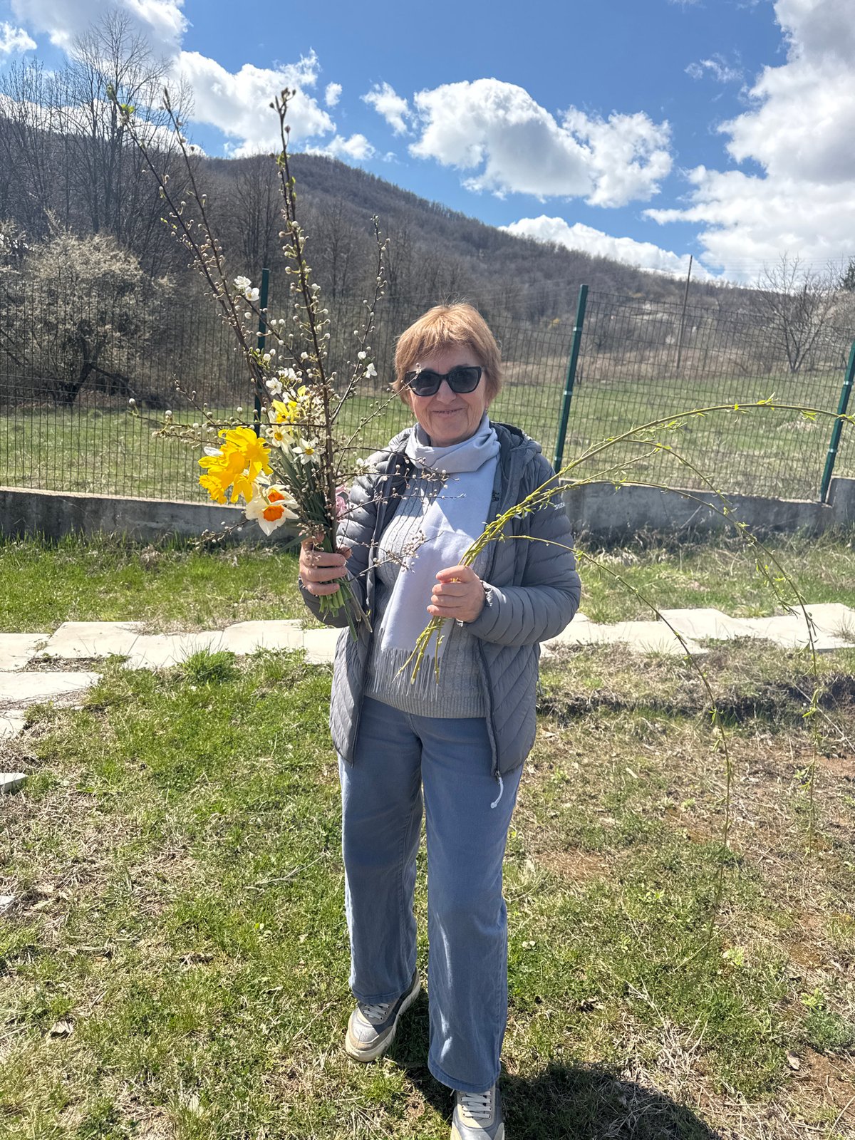 Spring morning scenes captured: flowers, nature, kitchen life