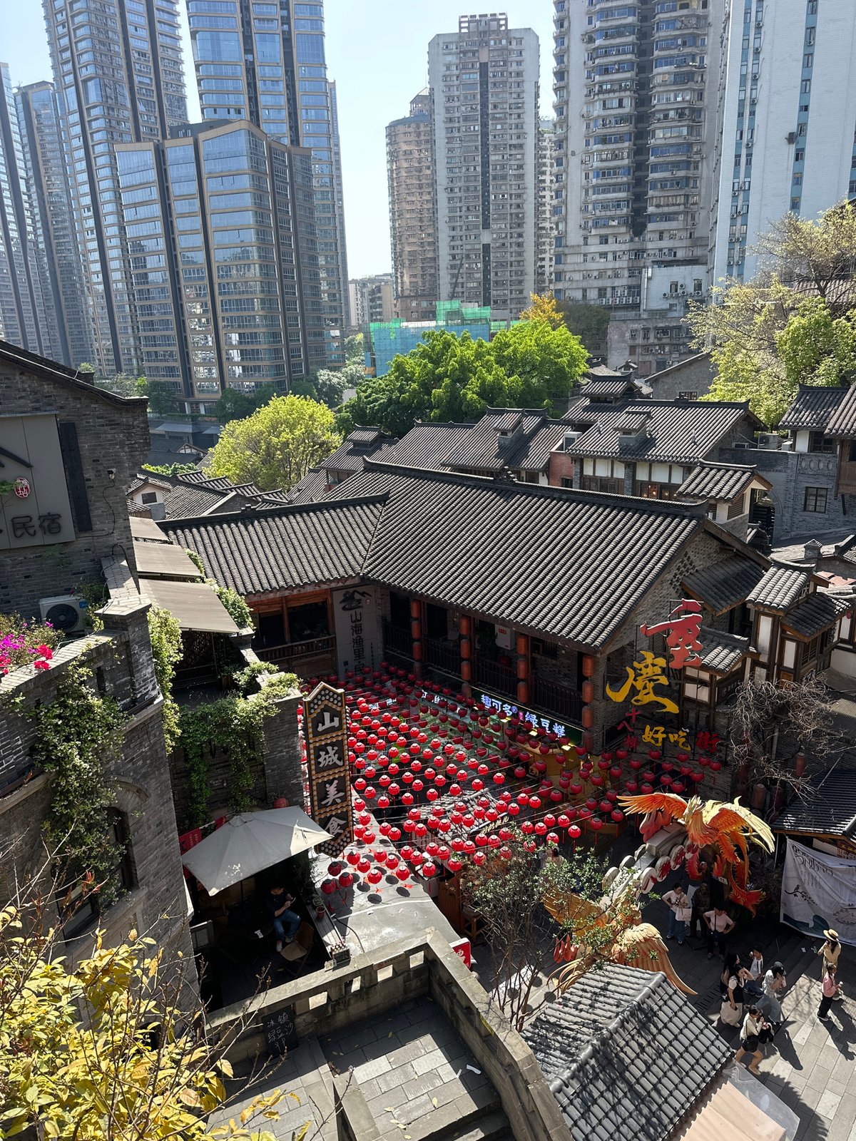 Morning tourist scenes captured across Chongqing's historic Yuzhong District