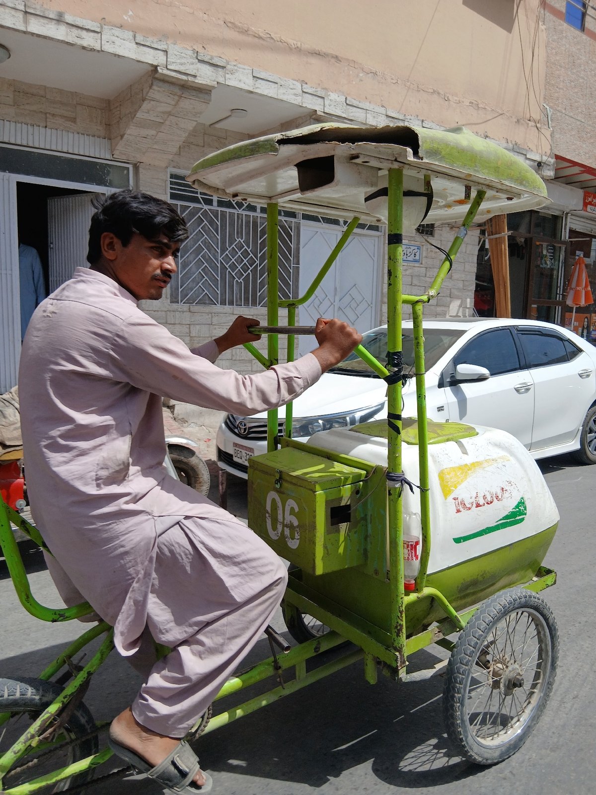 Morning street life documented in Quetta commercial district