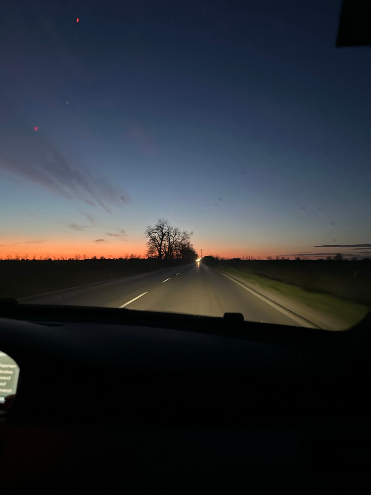 Motorist captures dusk sky transition while driving in Bulgaria