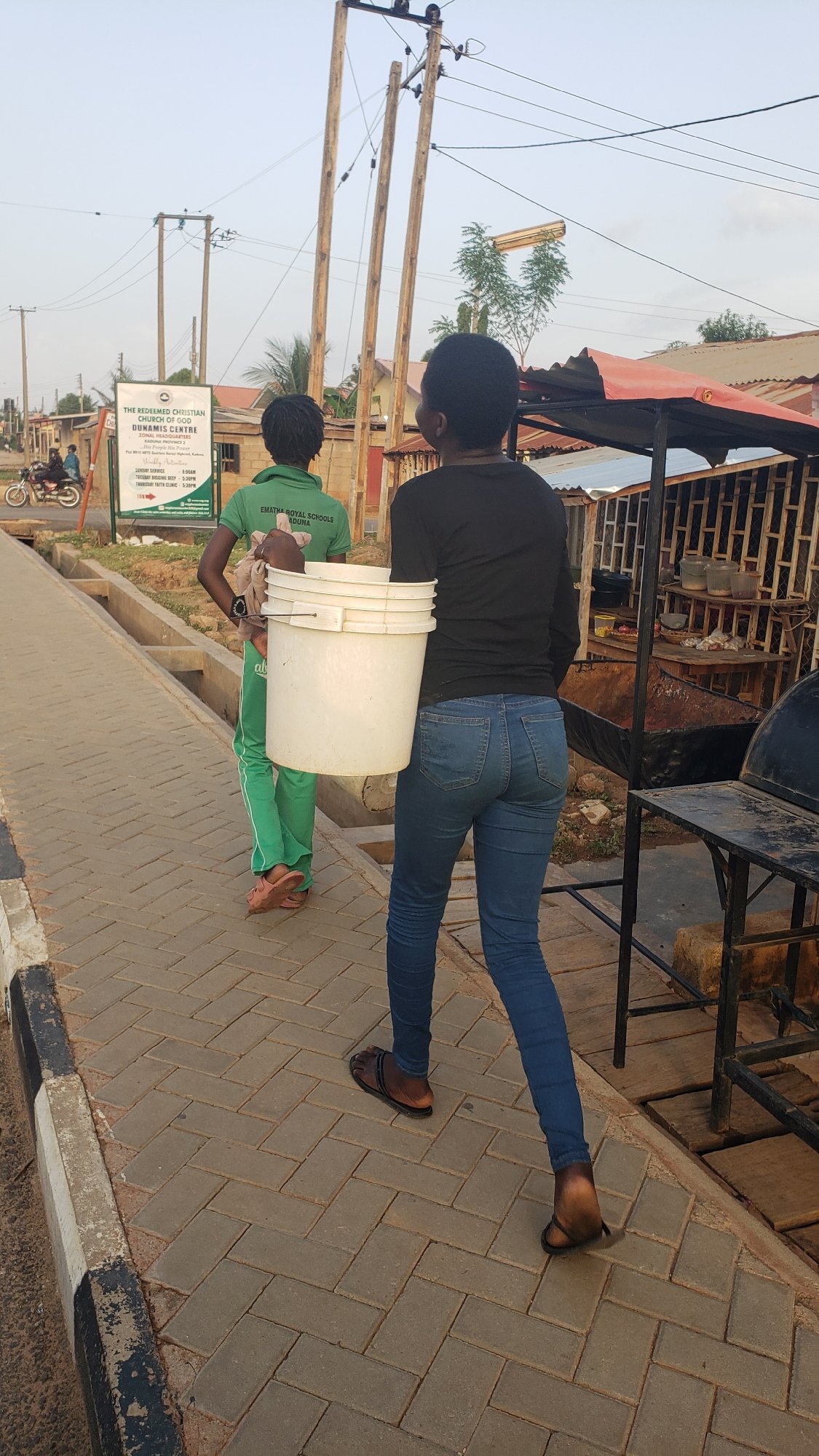 Evening social gathering documented in Narayi, Nigeria