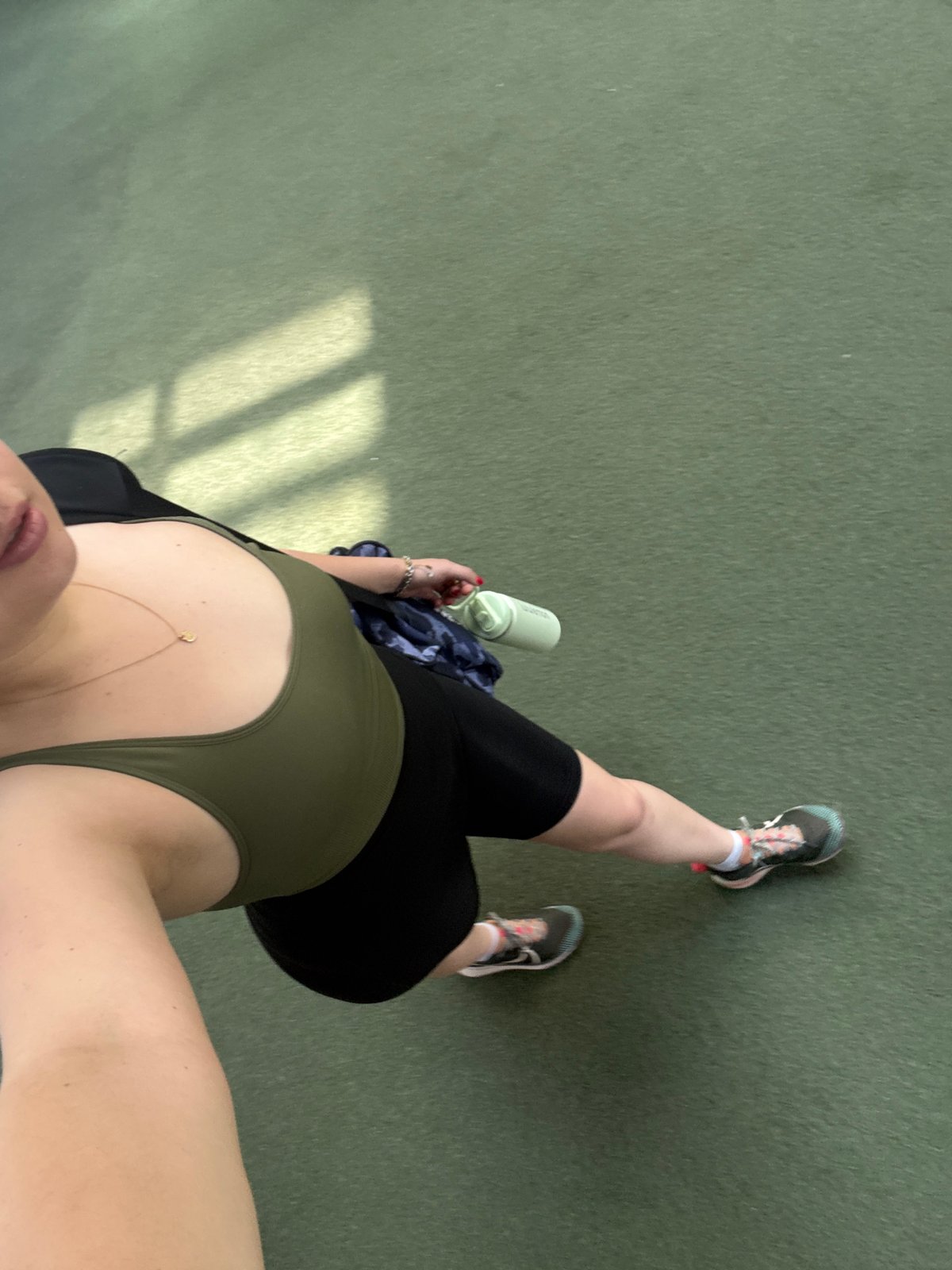Gym activities and movement captured in Mexico City afternoon