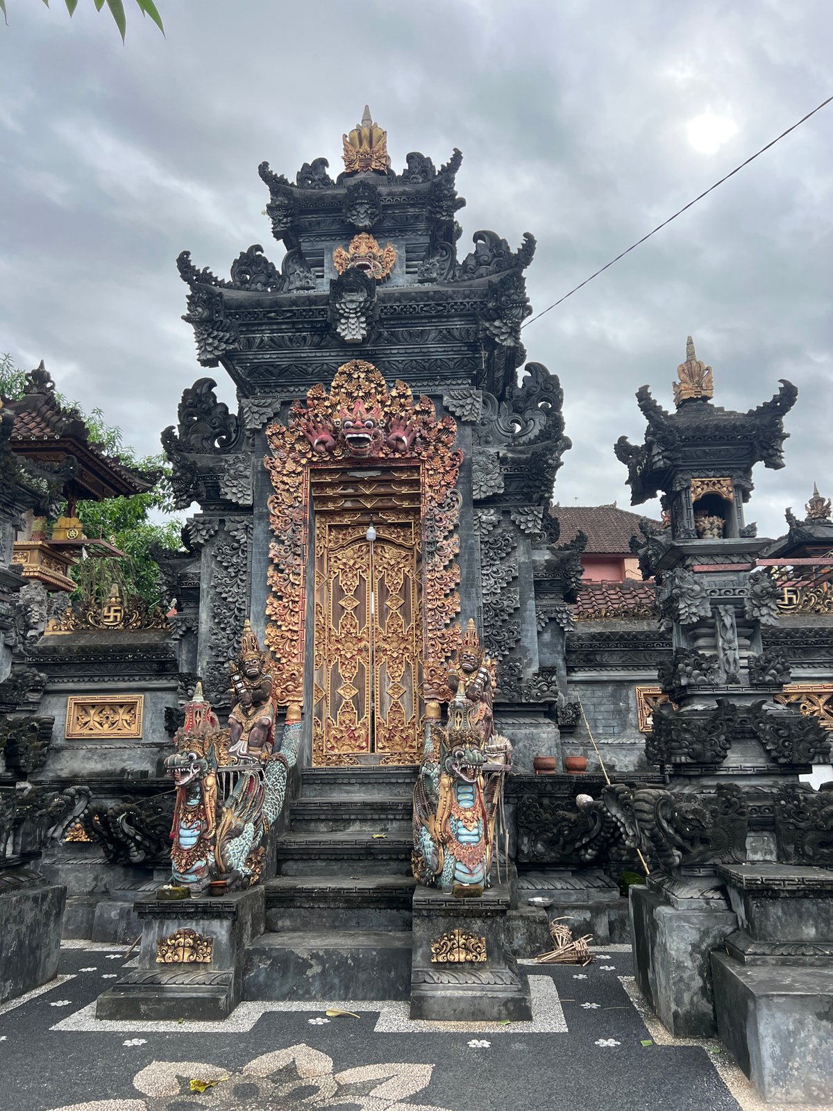 Morning street life and temple scenes in Sukawati, Indonesia