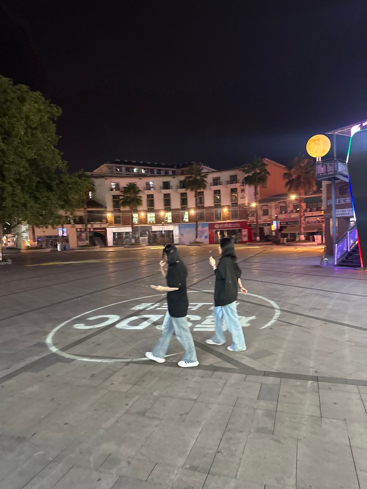 Evening street life documented in Chongqing High-tech Zone