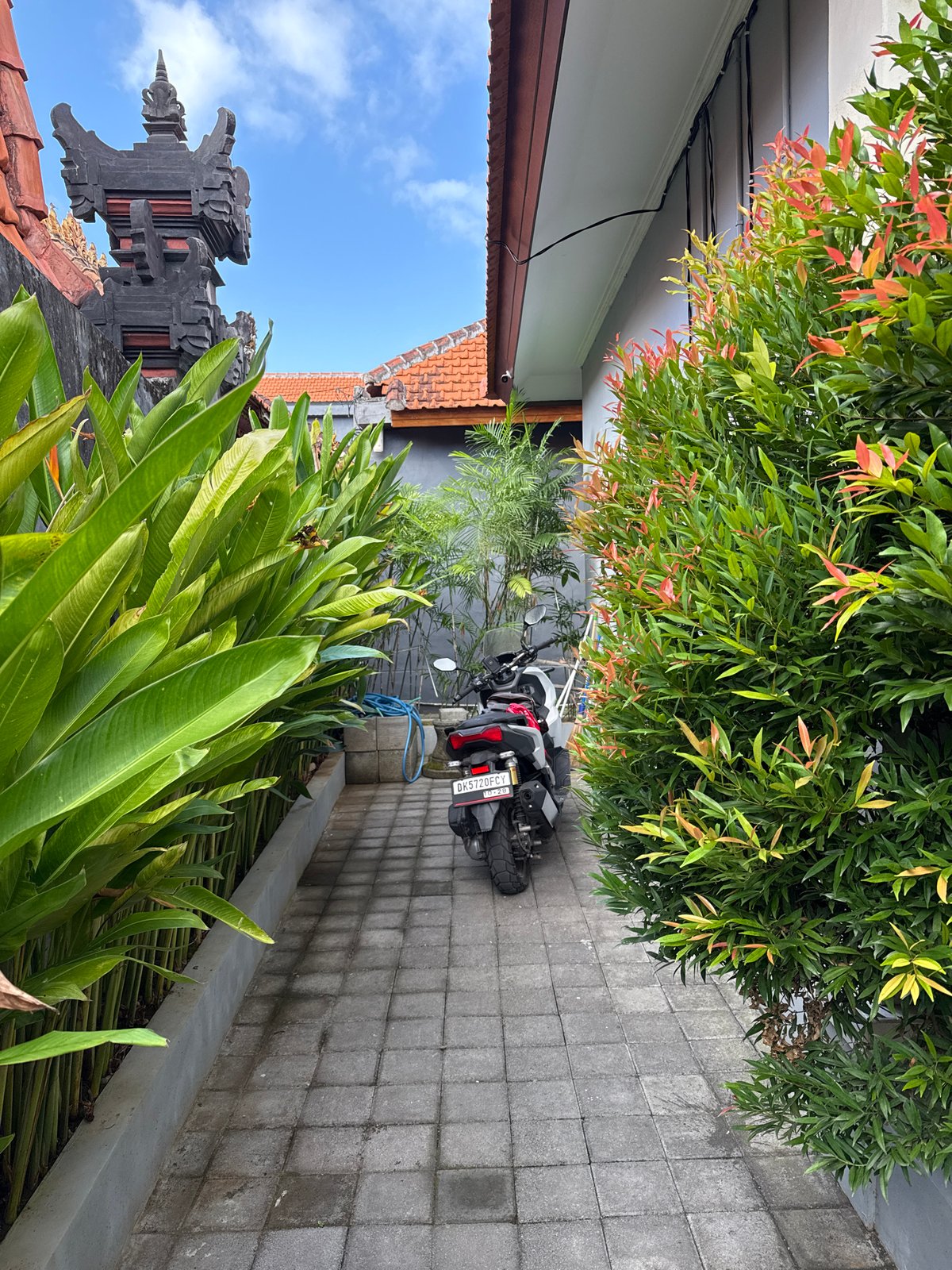 Morning Starbucks stop in Kuta Selatan, Bali